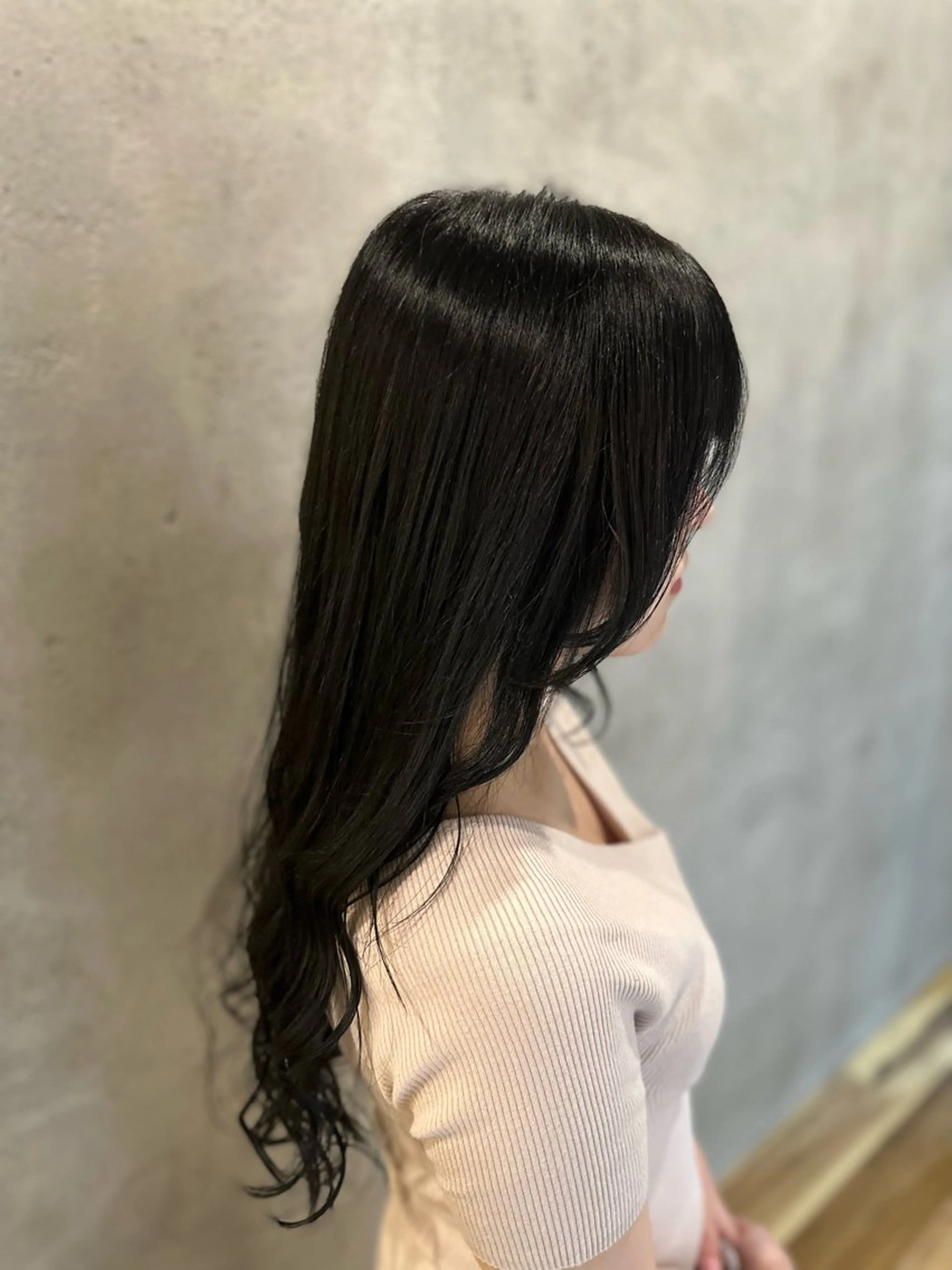ロング カラー 黒髪 ブルーカラー ブルーブラック 韓国風カラー 韓国風ヘア 溜 一太のヘアスタイル