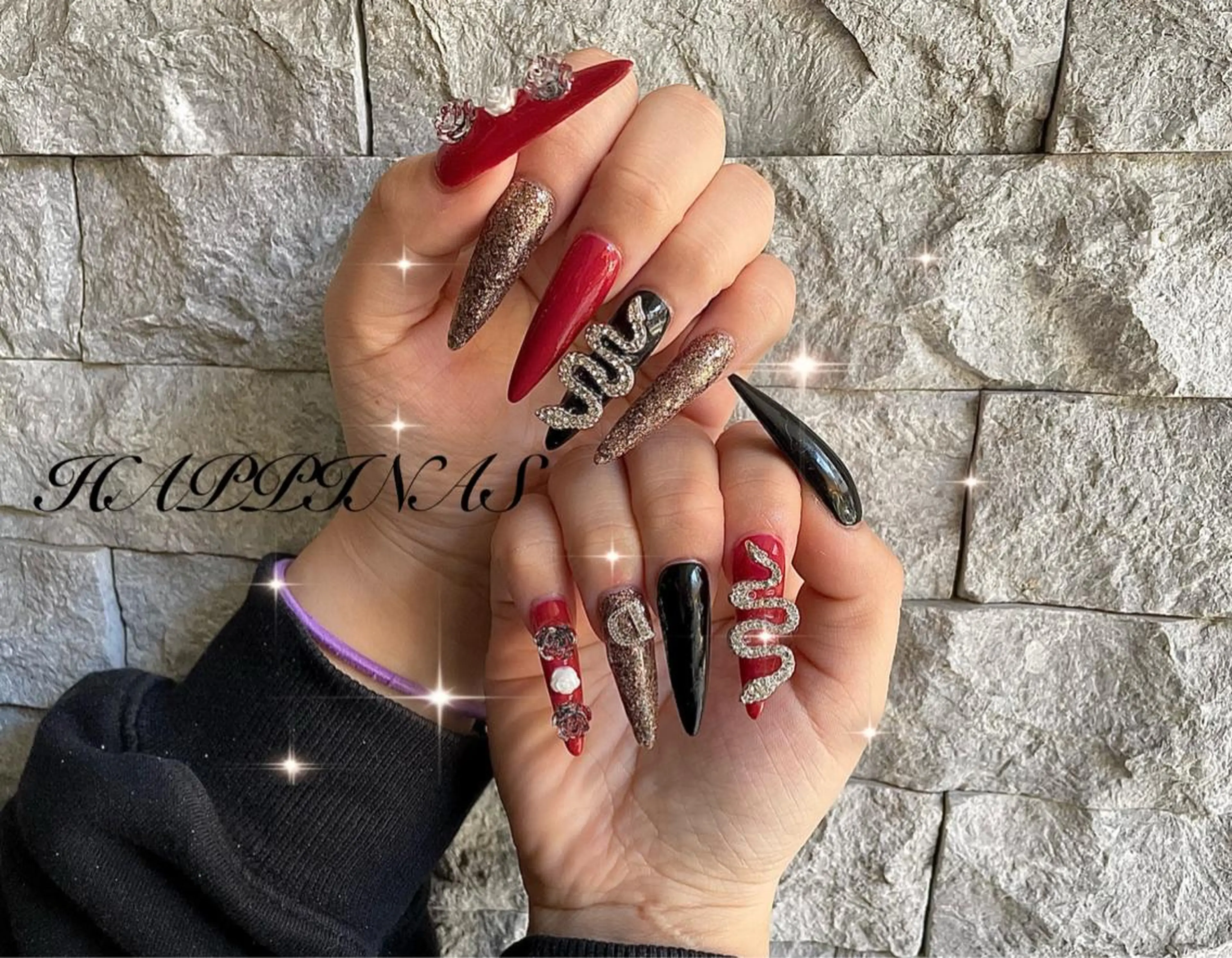 ネイル キラキラネイル ロングネイル スカルプネイル ハンドネイル HAPPINAS Jrネイリスト💅のネイルデザイン