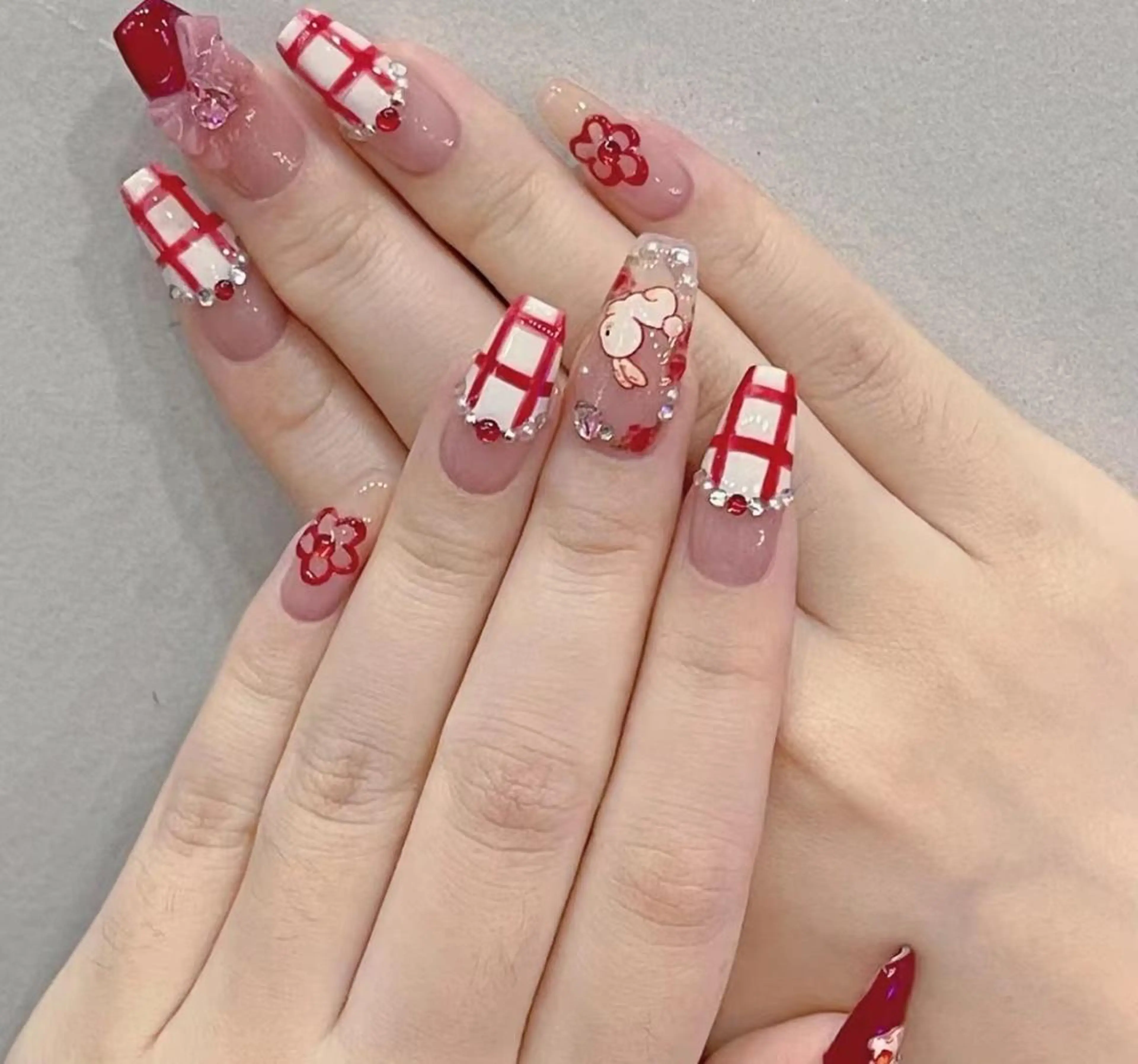 ネイル H1 ネイル サロンのネイルデザイン