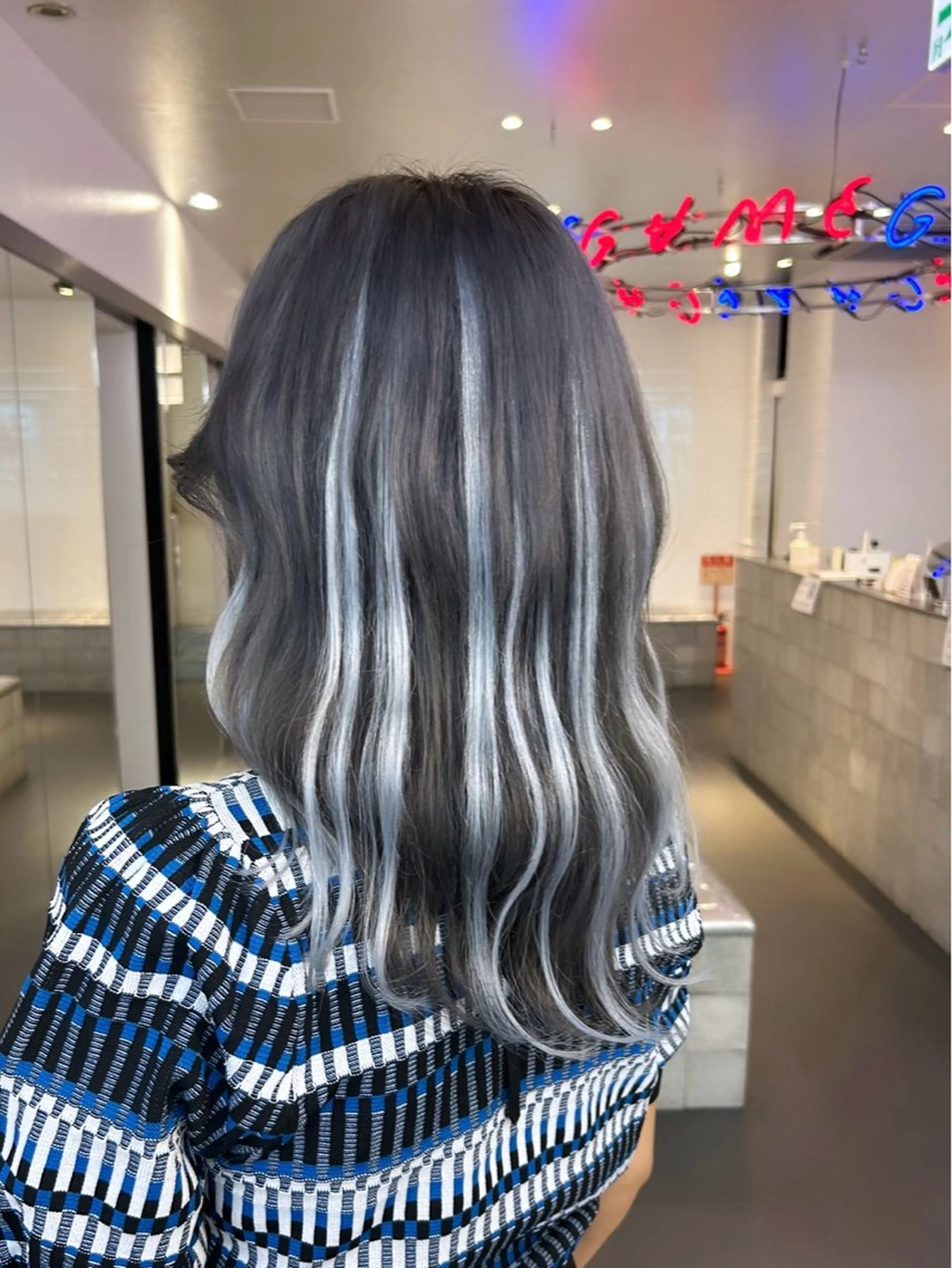 ロング ボブ エクステ 外国人風カラー 卒業式のヘアスタイル レイヤーカット カット ヘアカラー エクステ MiRI💜地毛級 エクステ✖似合わせ技のヘアスタイル