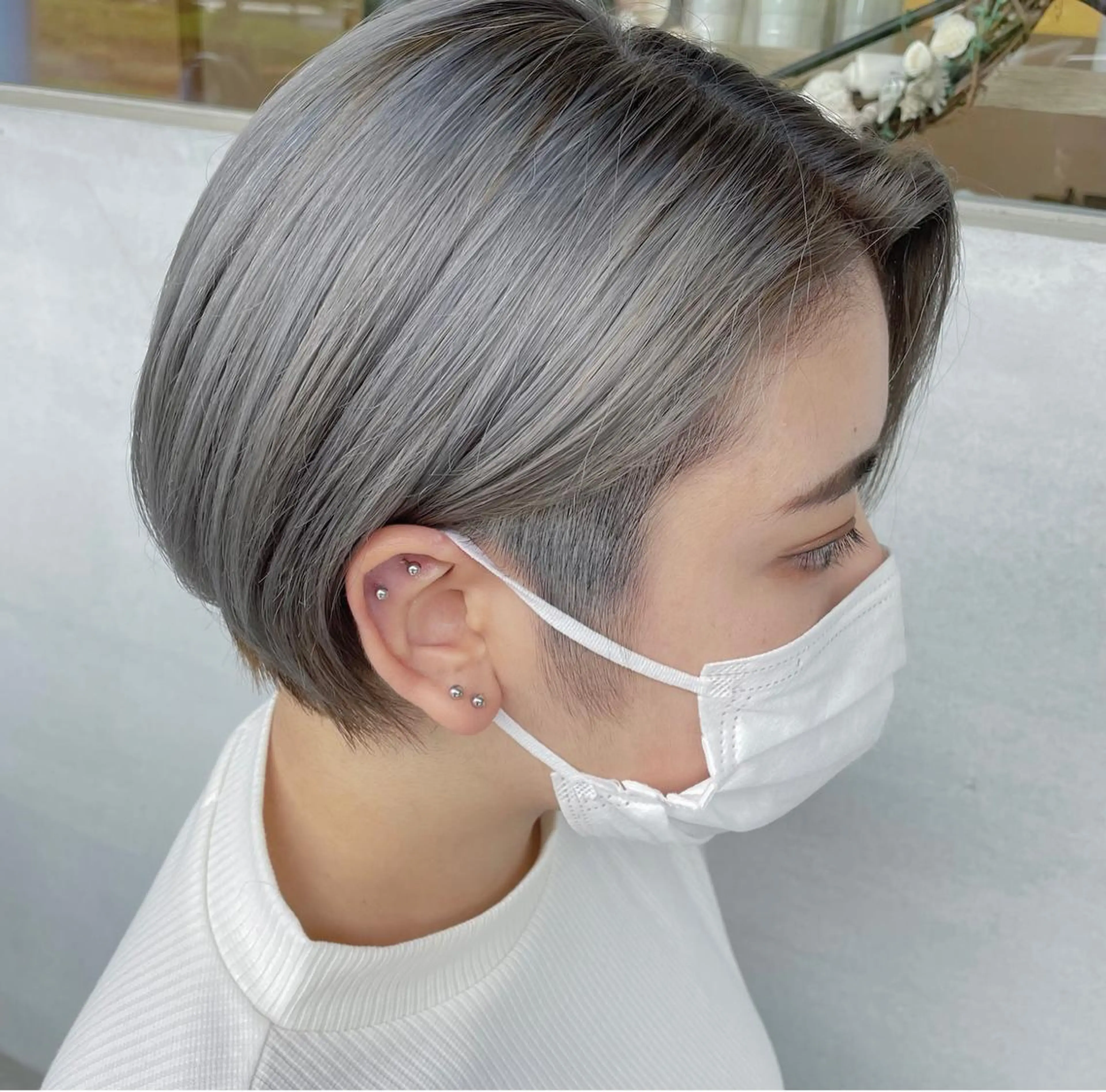ショート カラー カット 小森 樹奈のヘアスタイル