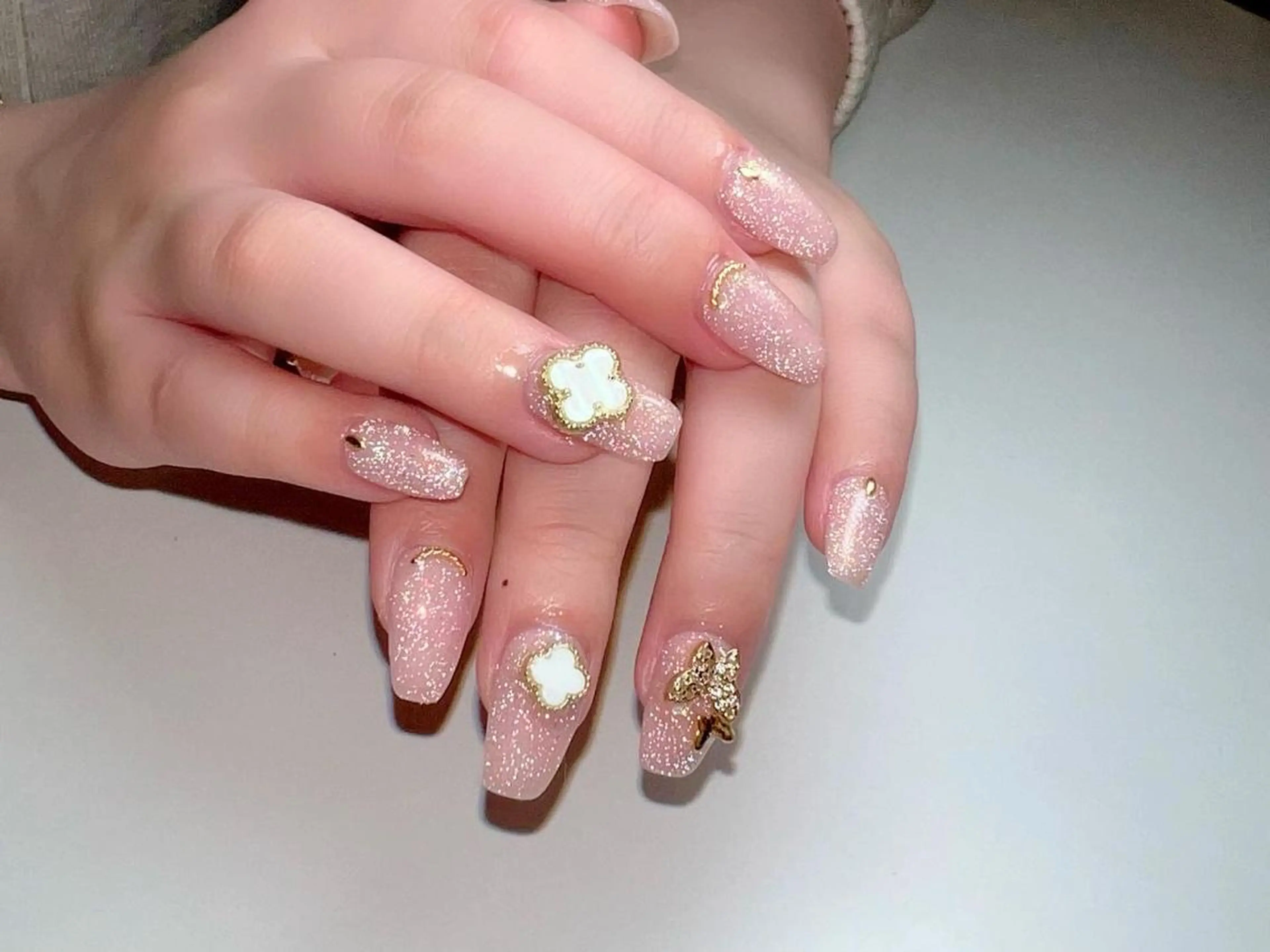ネイル ONIKA Nail 青山通り店所属・ONIKA Nail 表参道A4🦋2分のネイルデザイン