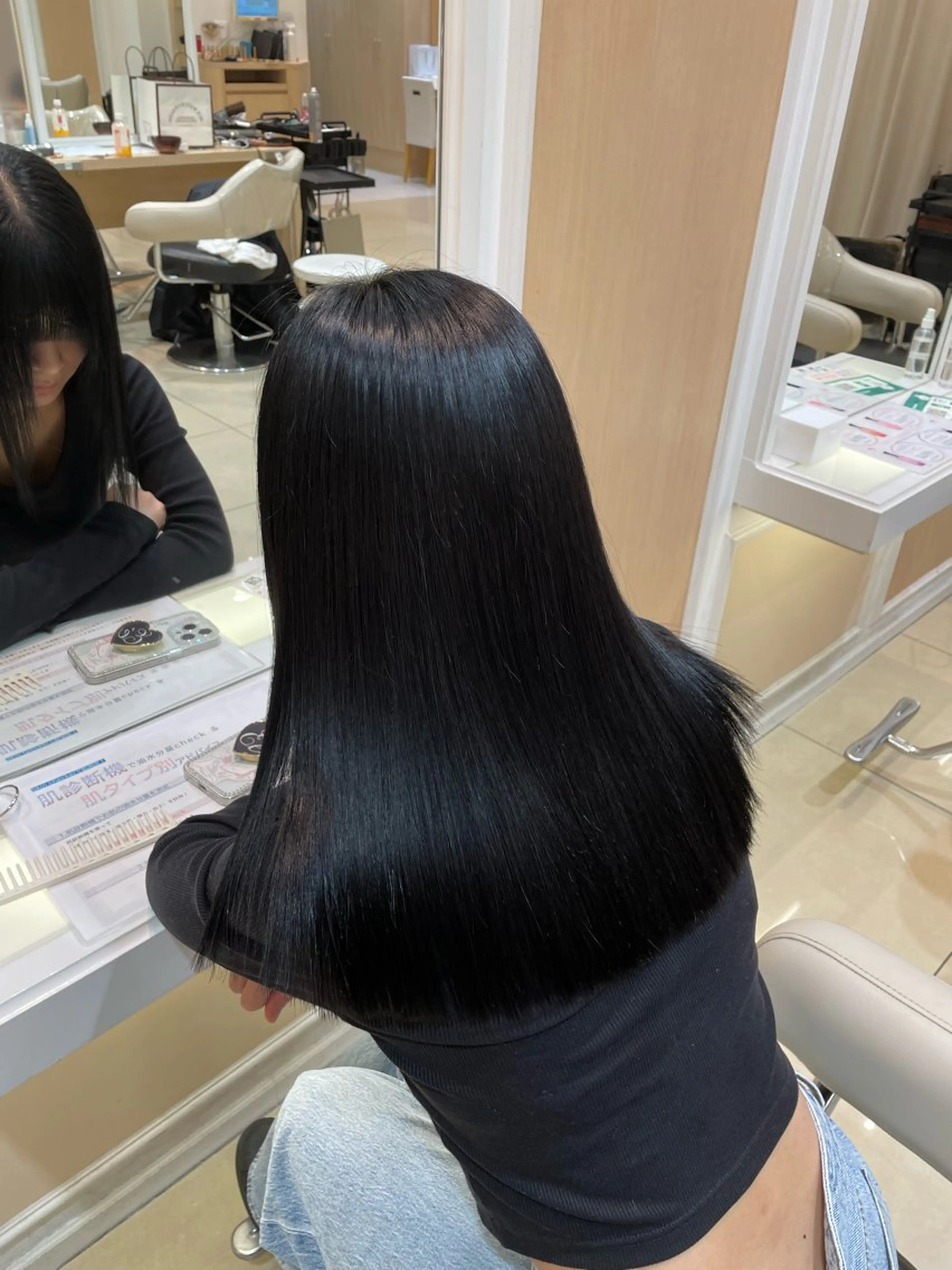 ロング カラー 浦野 遥のヘアスタイル