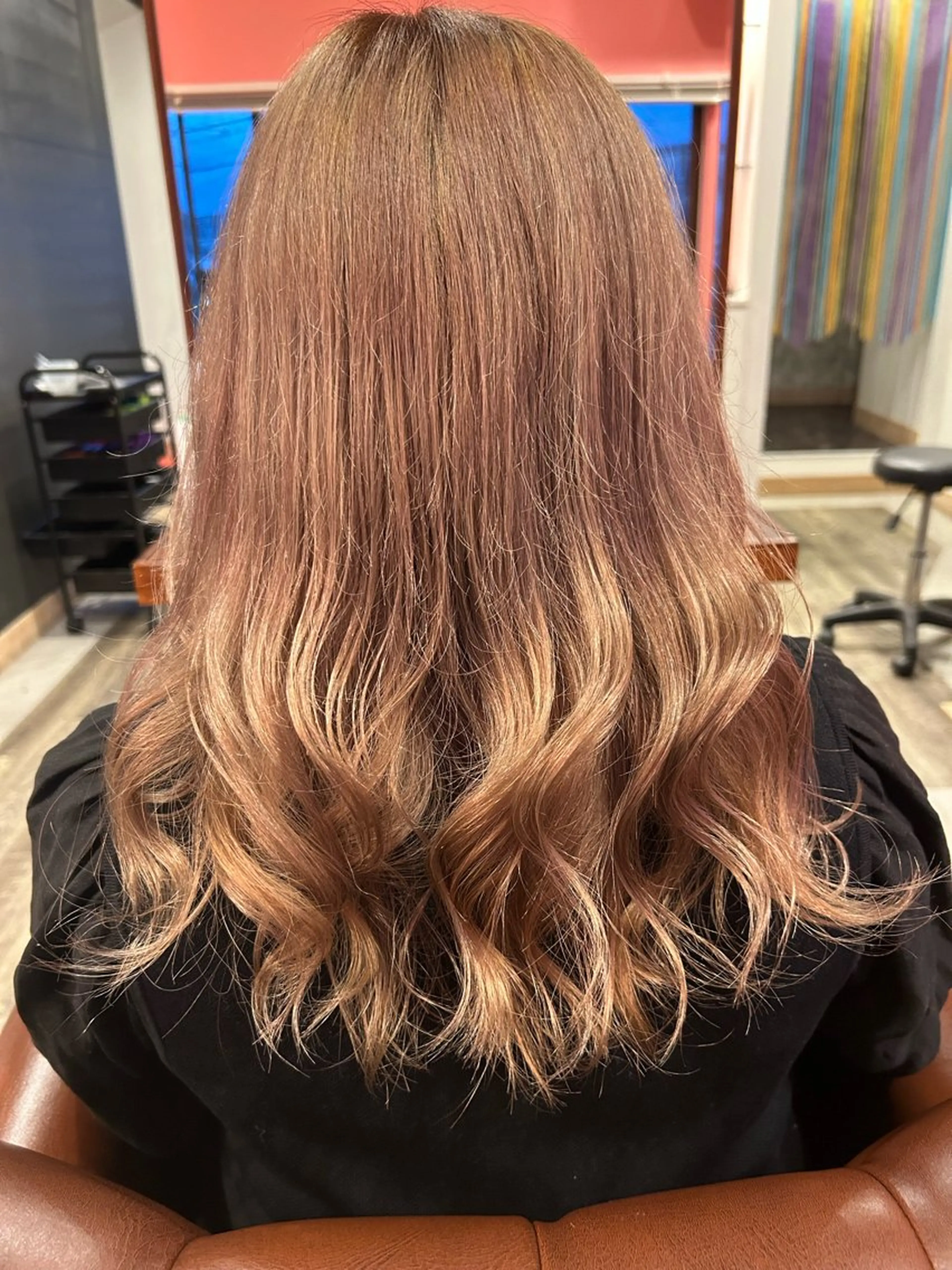 セミロング カラー 💜いわた みはる💜のヘアスタイル