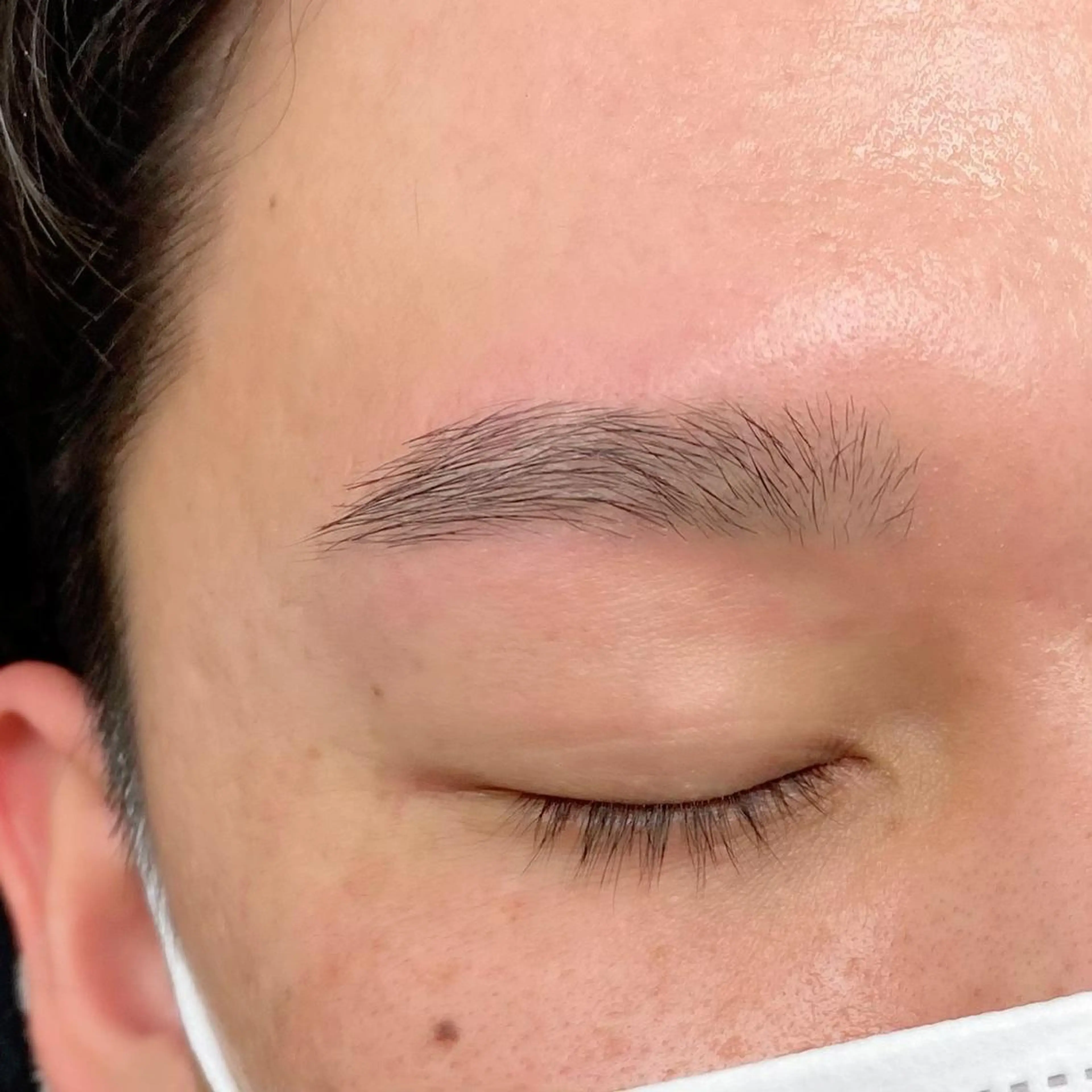 アイブロウ ワックス脱毛 HAYASAKA 韓国風/束感/パリのマツエク・マツパデザイン