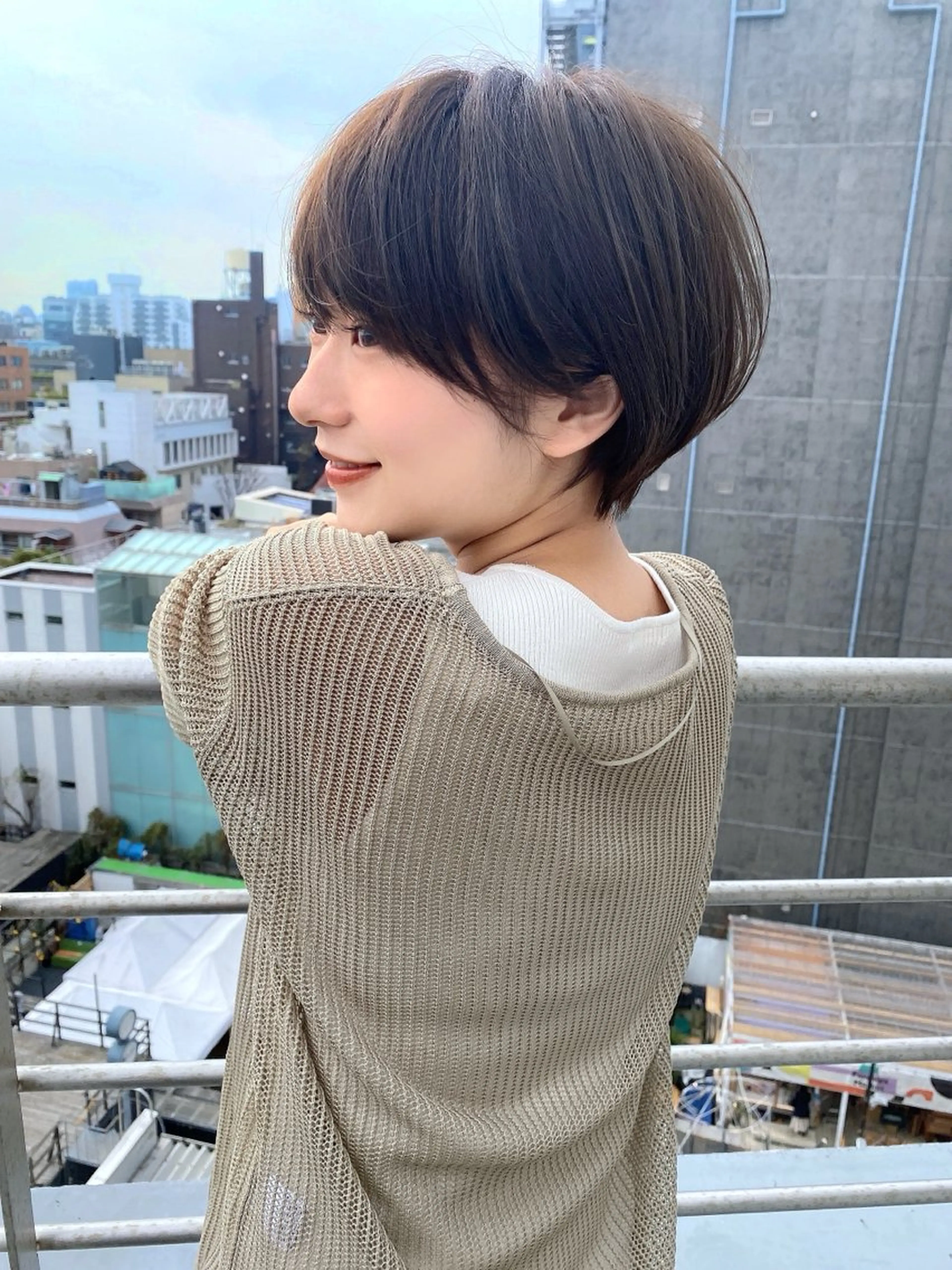 ショート 韓国風カラー ボブ くびれヘア エギョモリ 顔まわりレイヤー ボブ/顔周りカット /縮毛矯正/鈴木隆太のヘアスタイル