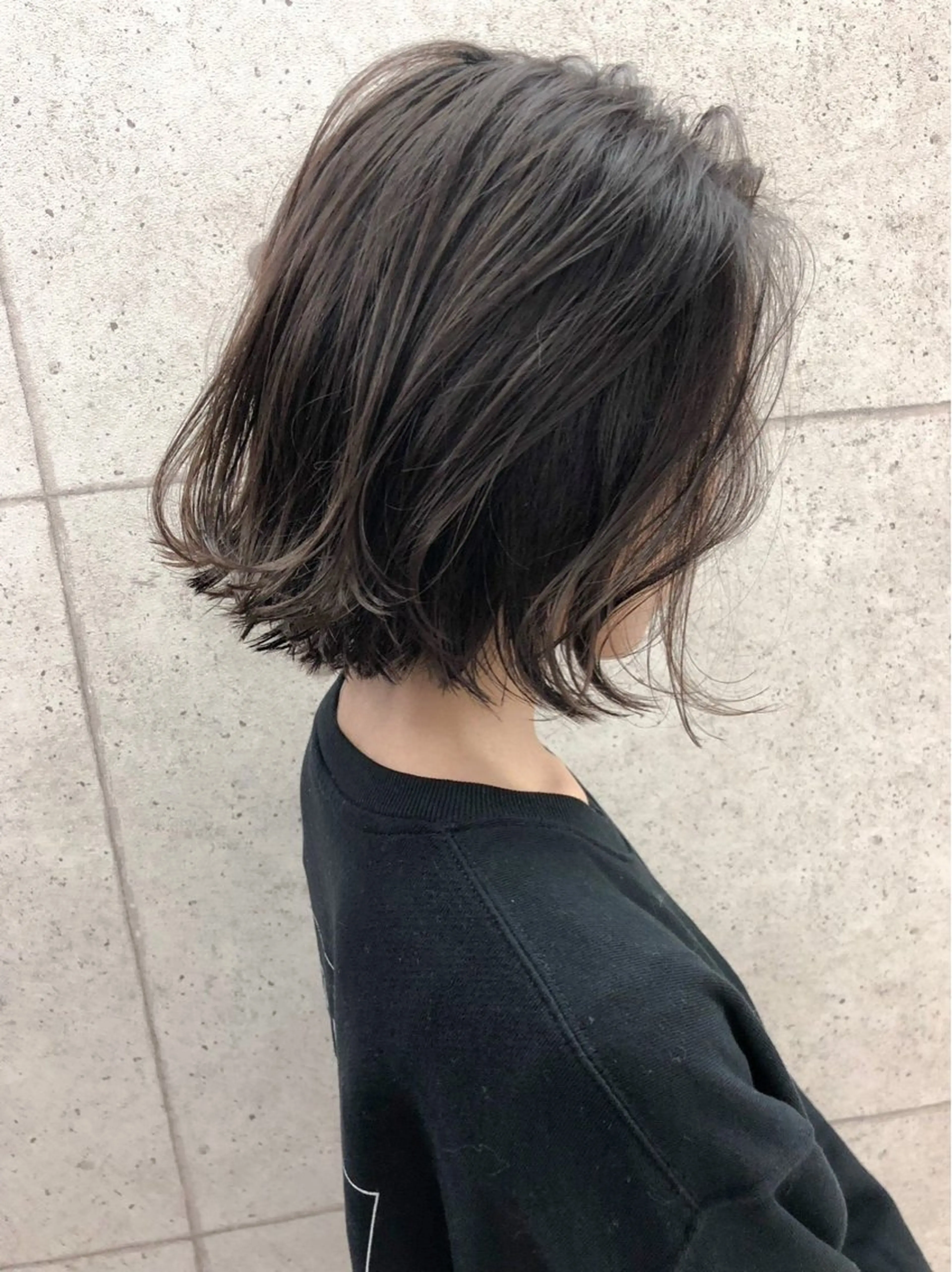 カラー ベージュカラー ブラウンカラー ブラウンベージュ 透明感カラー フォギーベージュ 辺見 葵のヘアスタイル