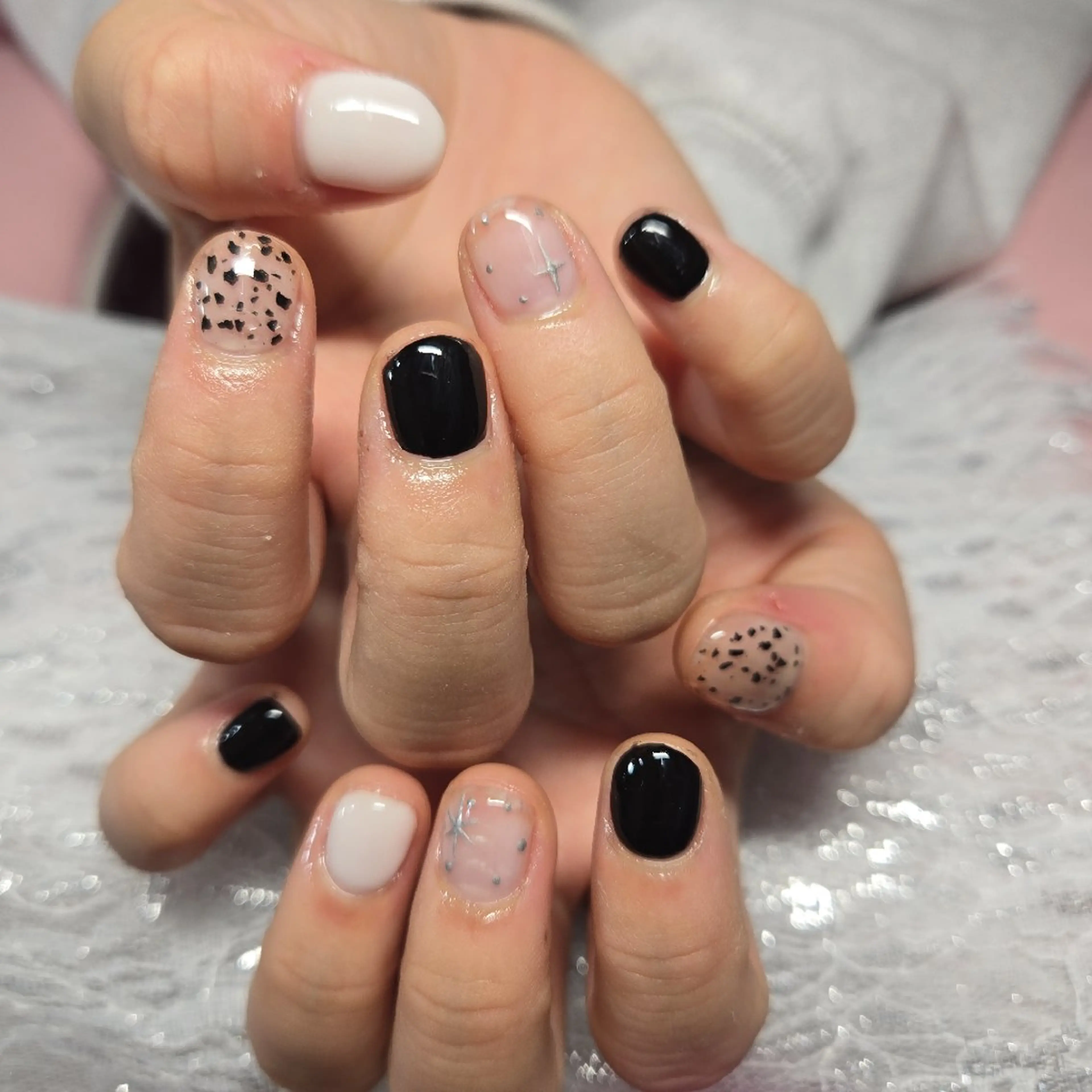 ネイル 持ち込み ネイルサロンベルティ .ひとみのネイルデザイン