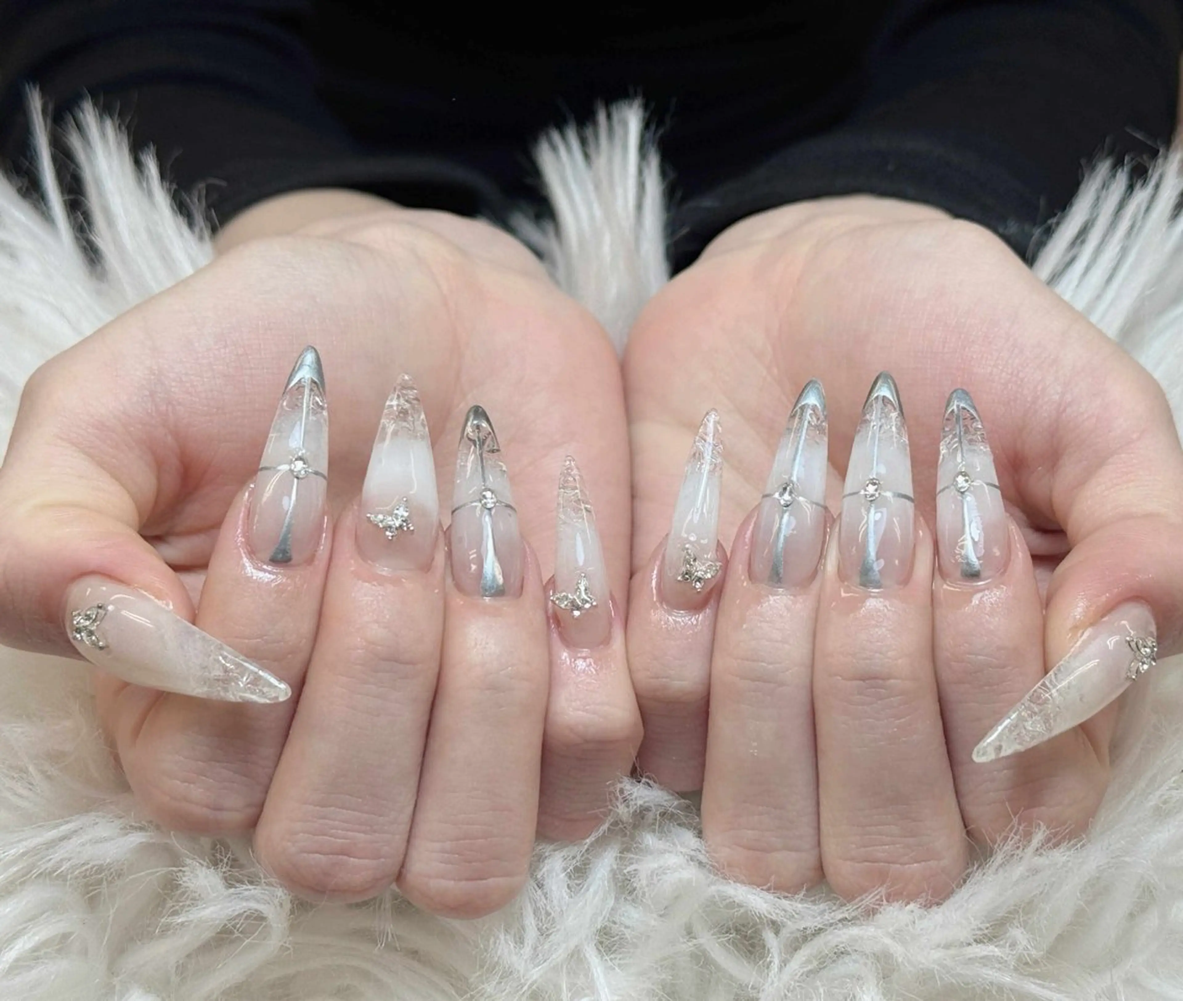 ネイル アートネイル オーロラネイル チークネイル 長さ出し フットネイル ハンドネイル フットネイル ハンドケア Noiranail_ studio所属・Noiranail_ studioのネイルデザイン