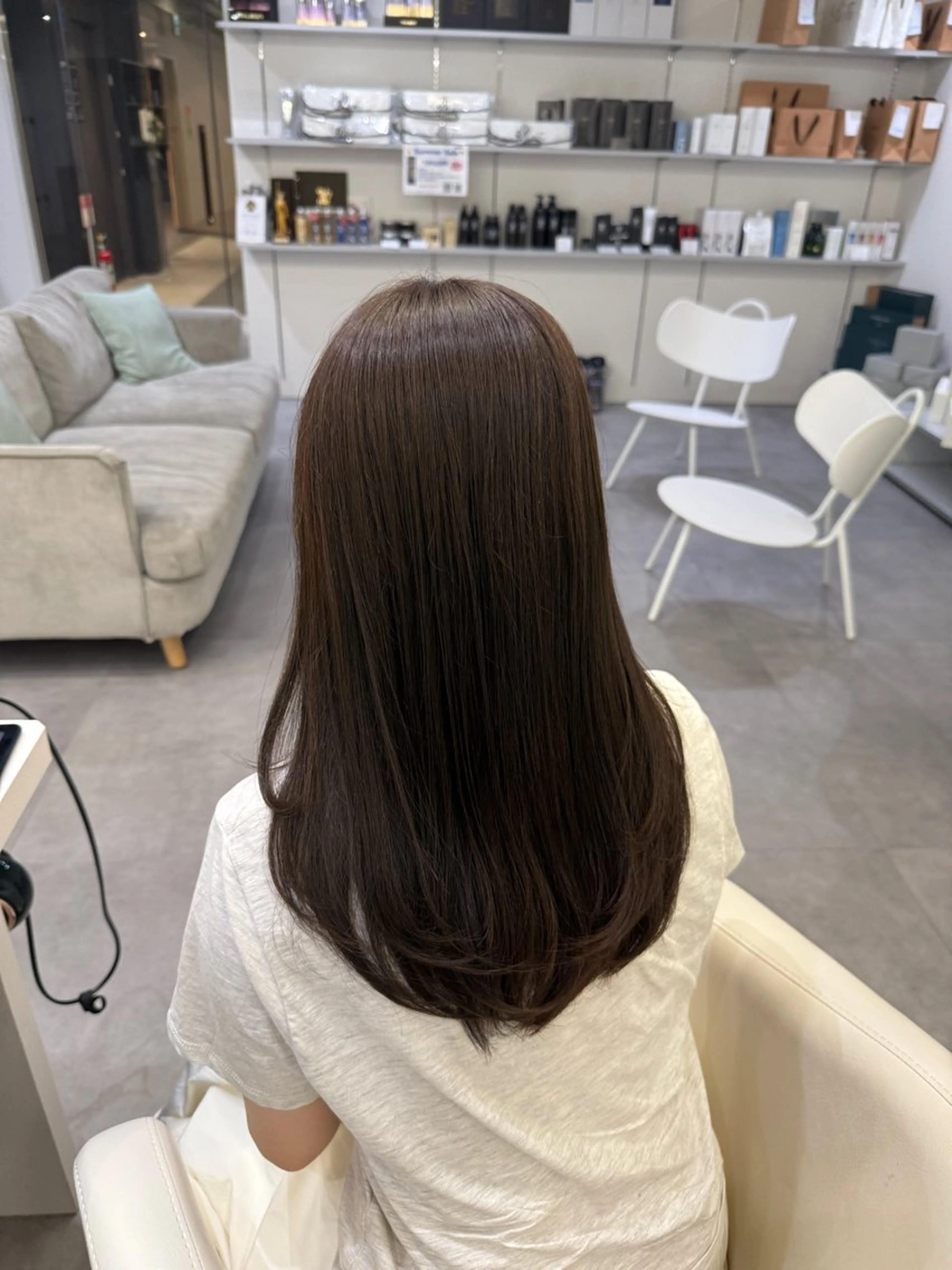 セミロング カラー KNOWHOW/思川 阿耶のヘアスタイル