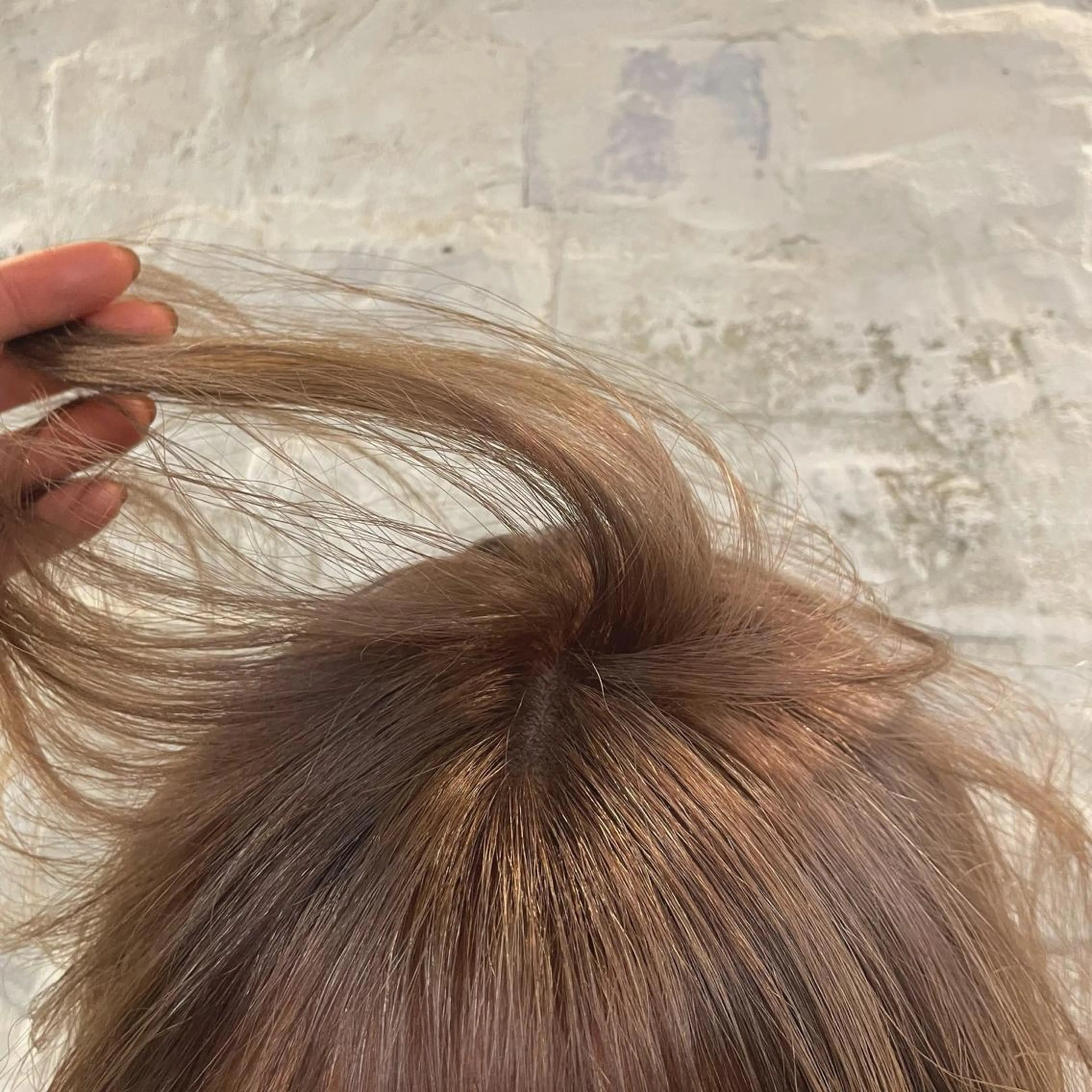ミディアム 橋本 実奈美のヘアスタイル