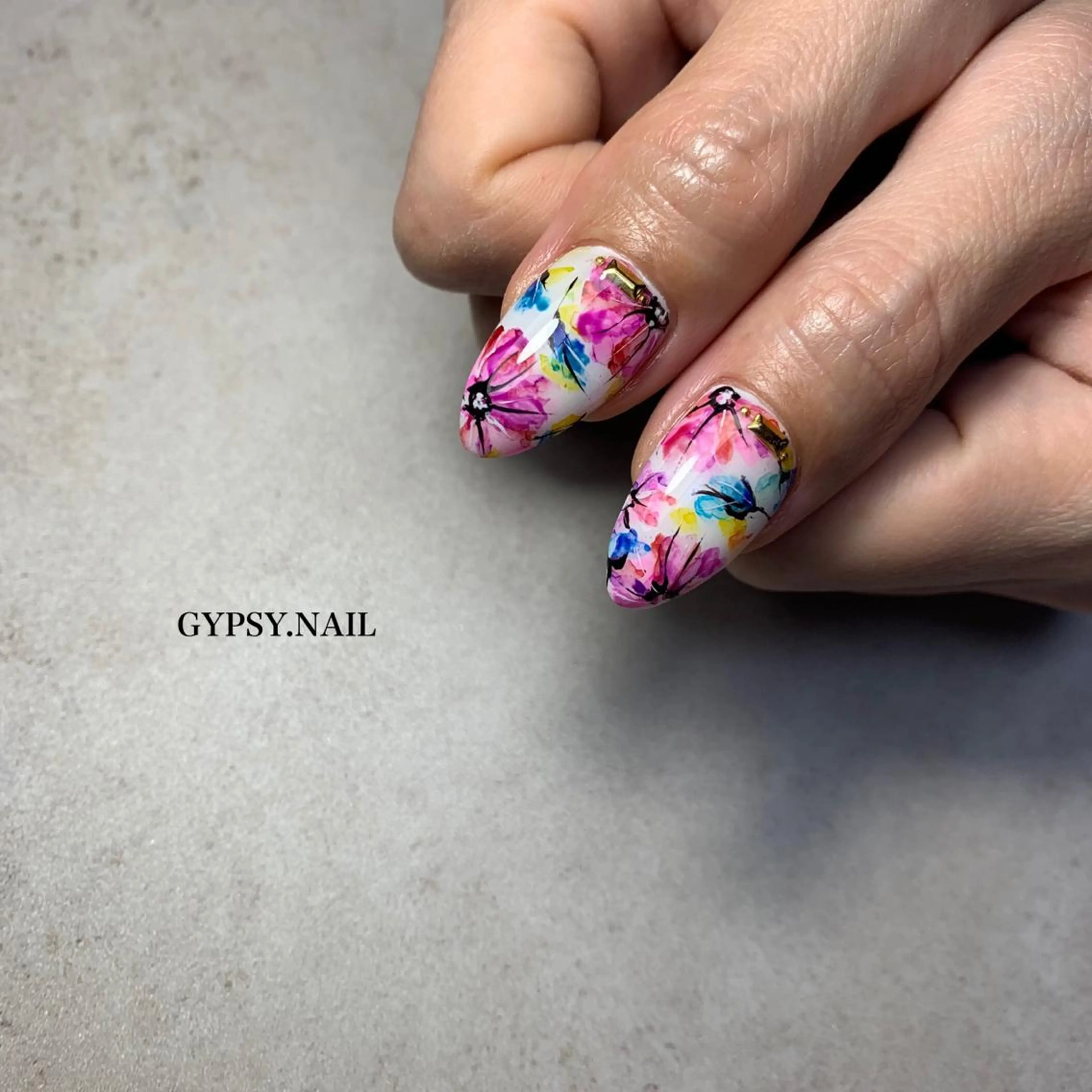 ネイル GYPSY.NAIL所属・GYPSY.NAIL akariのネイルデザイン
