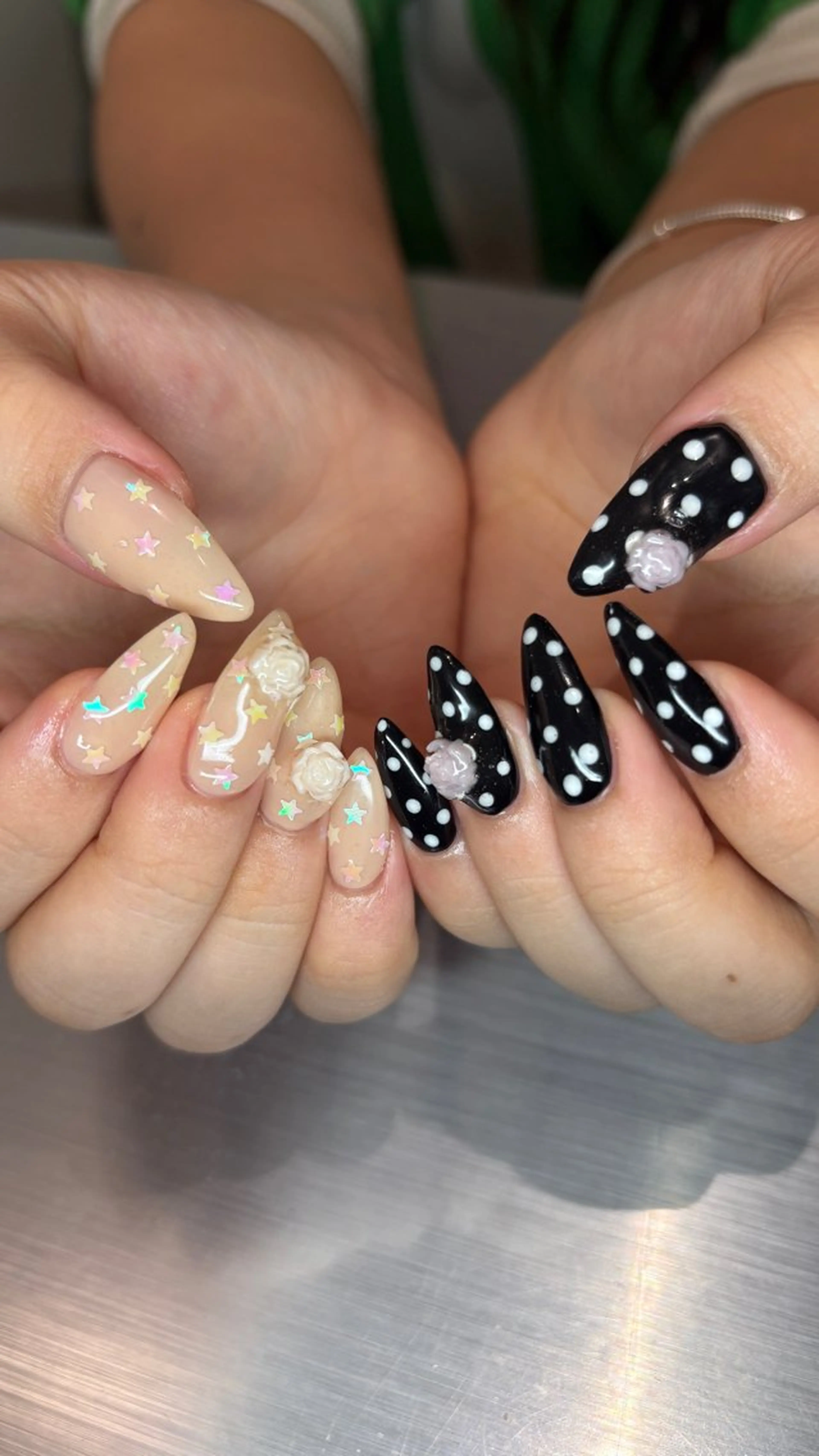 ネイル ハンドネイル 👽個性派ネイル🎀 komachiのネイルデザイン