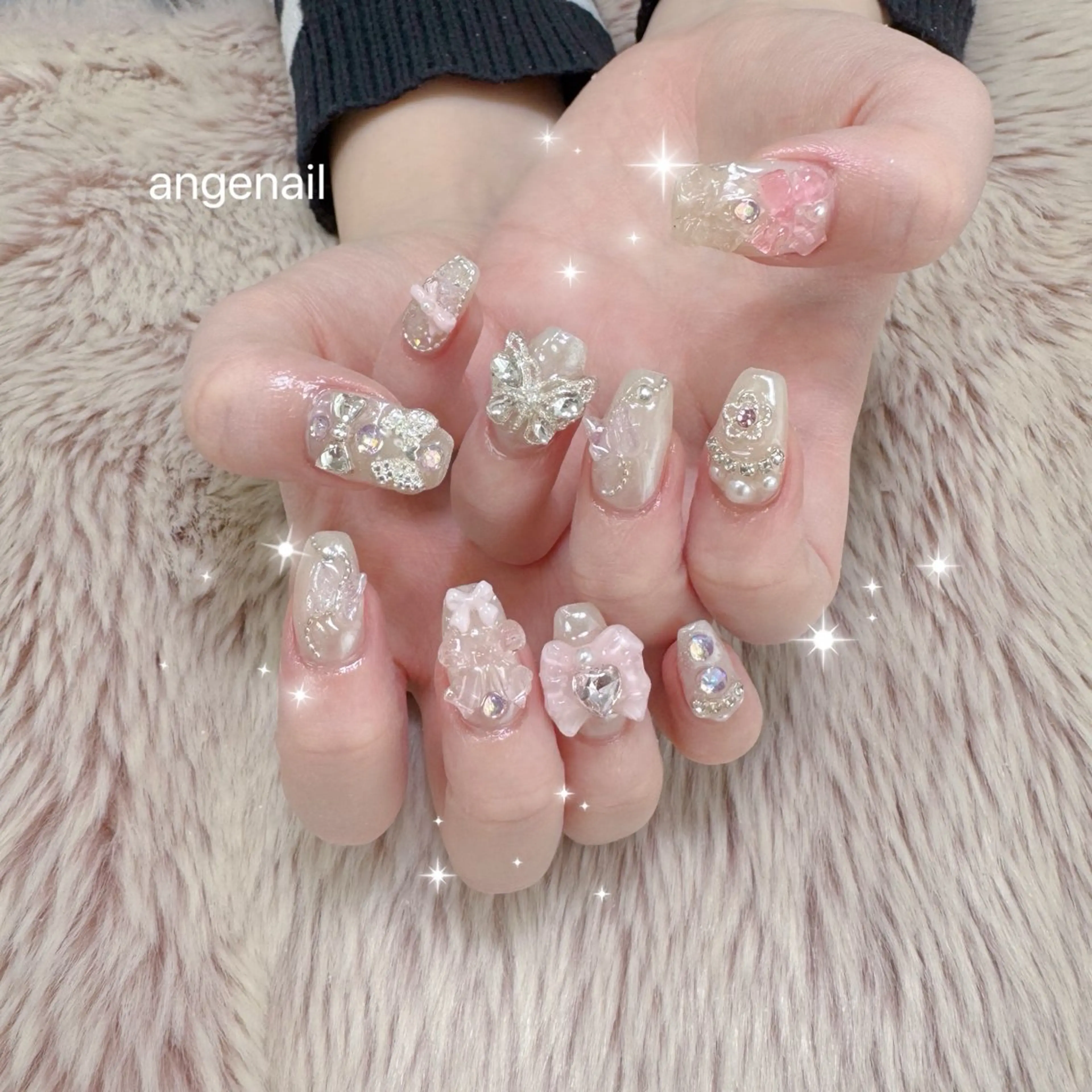 ネイル ハンドネイル オーナーネイリスト MAKIのネイルデザイン