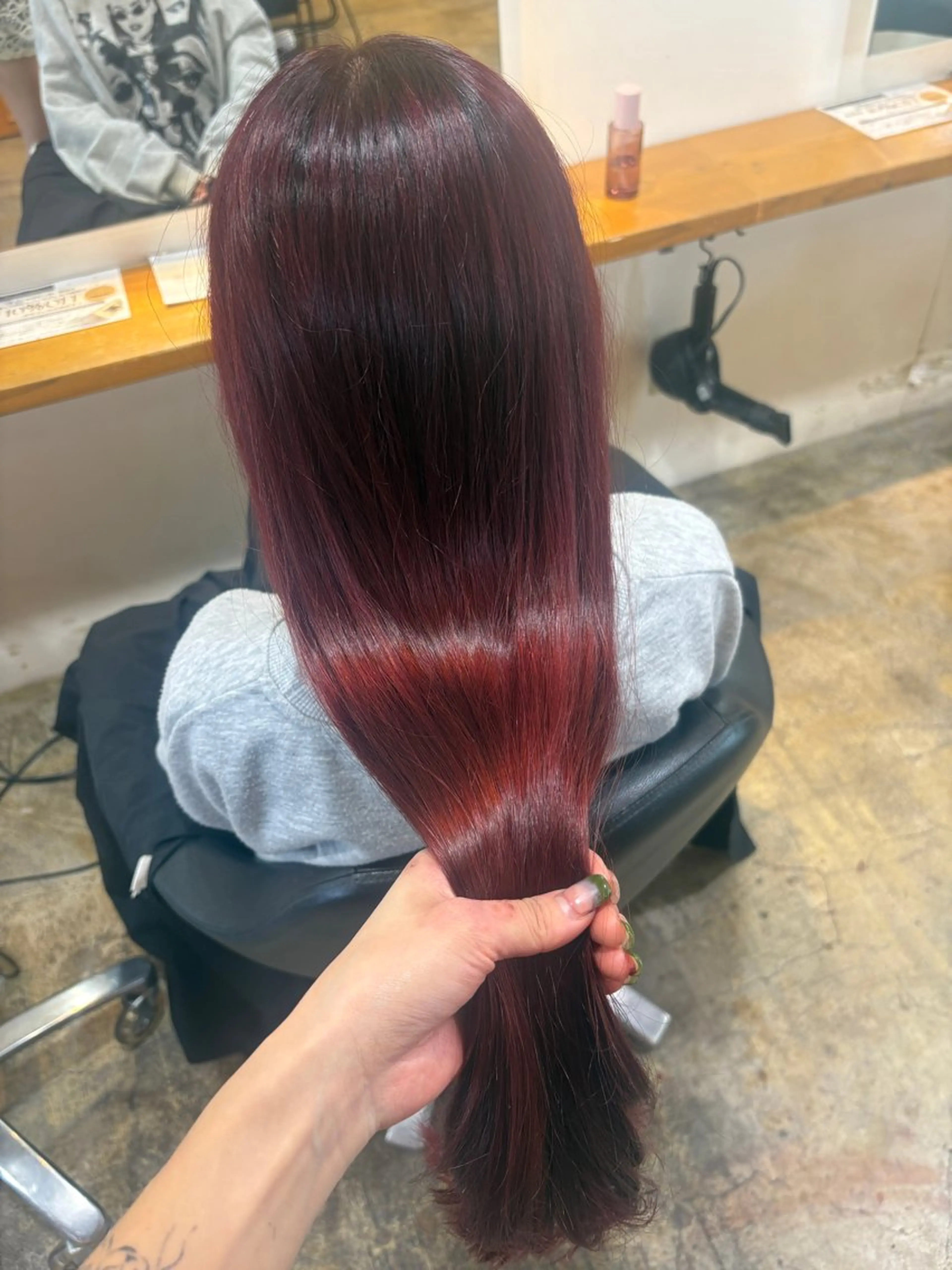 ロング カラー カット ヘアカラー トリートメント RIN／韓国ヘア レイヤーカットのヘアスタイル