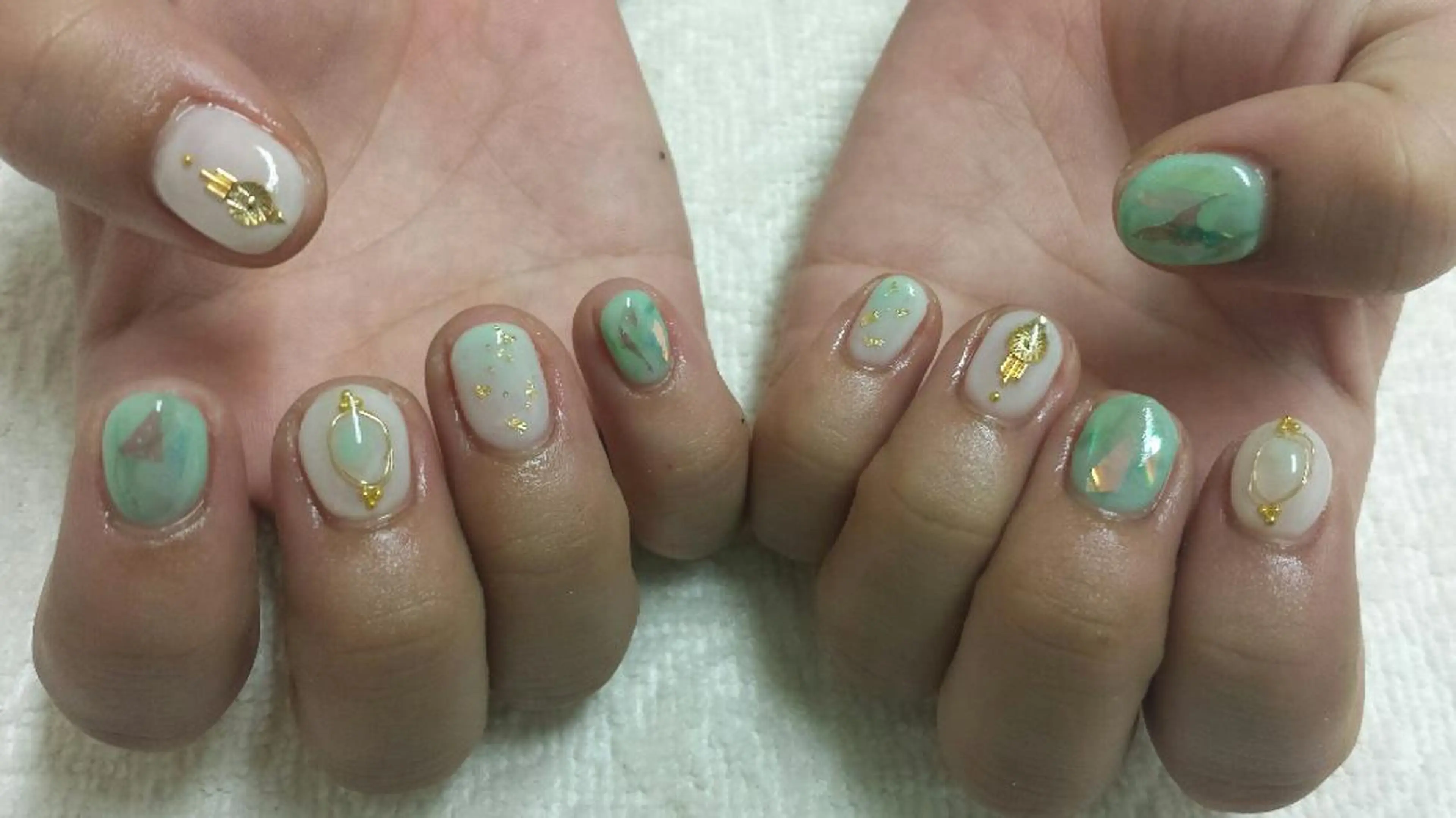 ネイル 河野ちえ (雑誌掲載サロン)のネイルデザイン