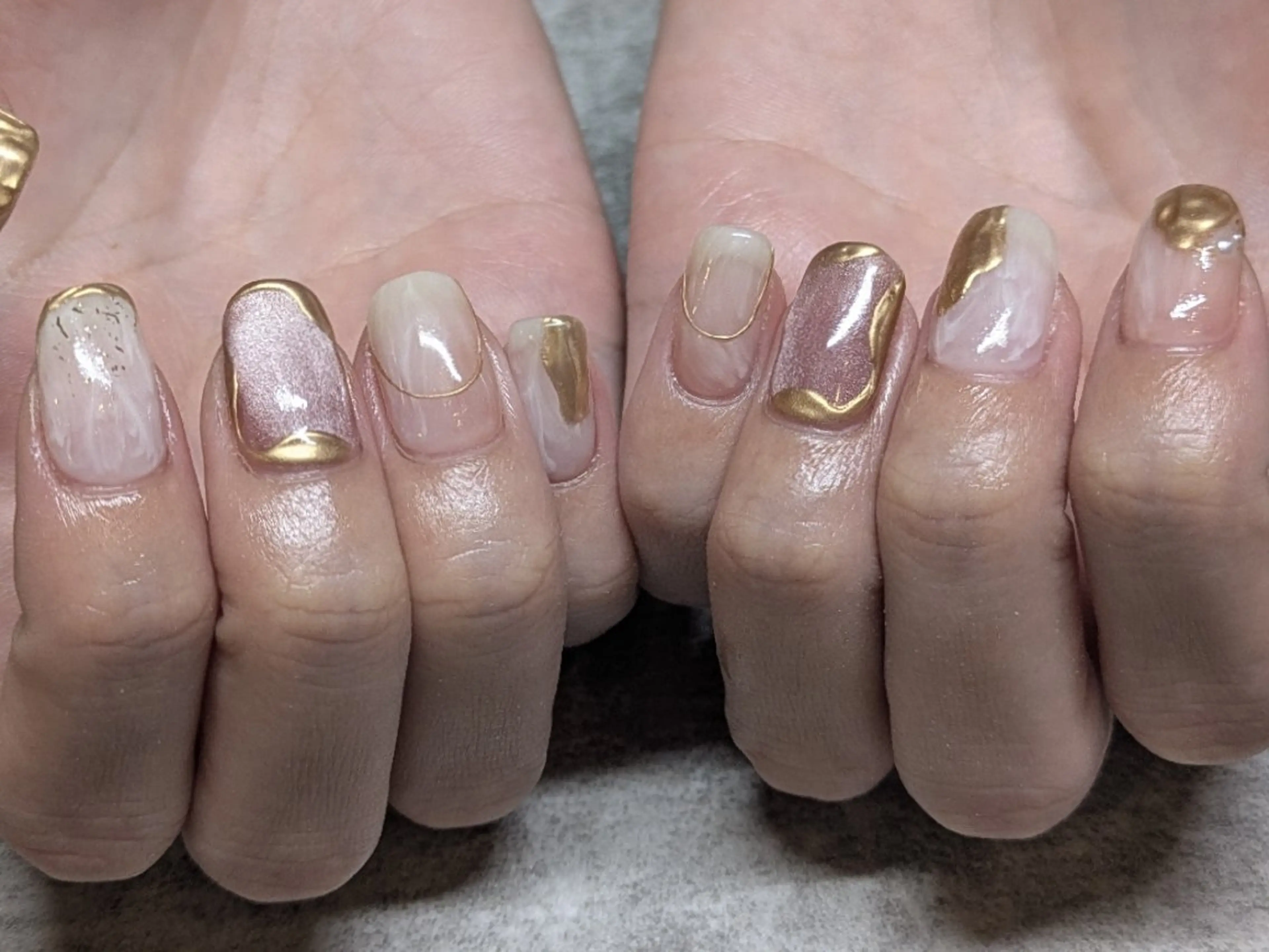 ネイル ニュアンスネイル ニュアンスネイル 【新宿三丁目】AMIのネイルデザイン