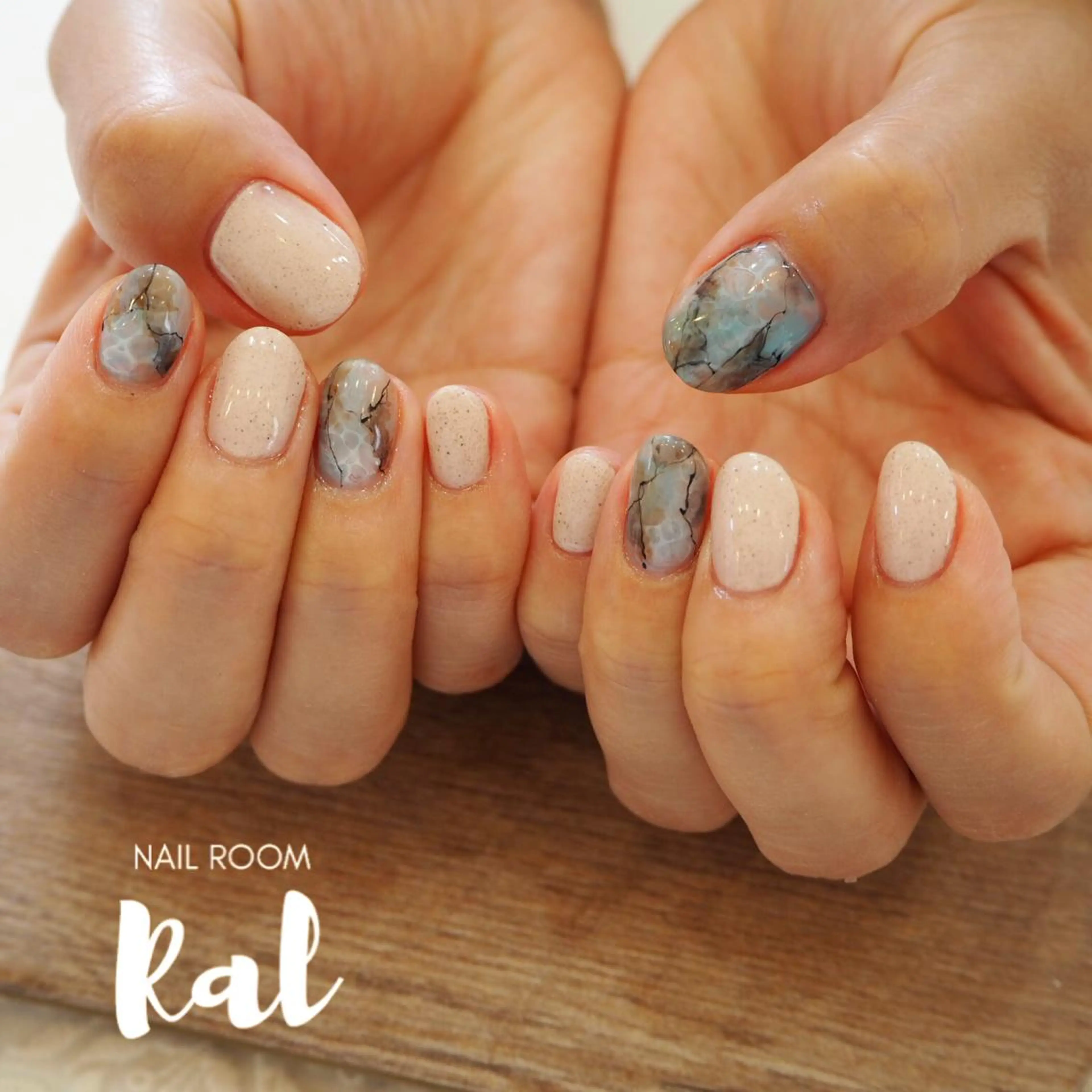 ネイル 山本 友理のネイルデザイン