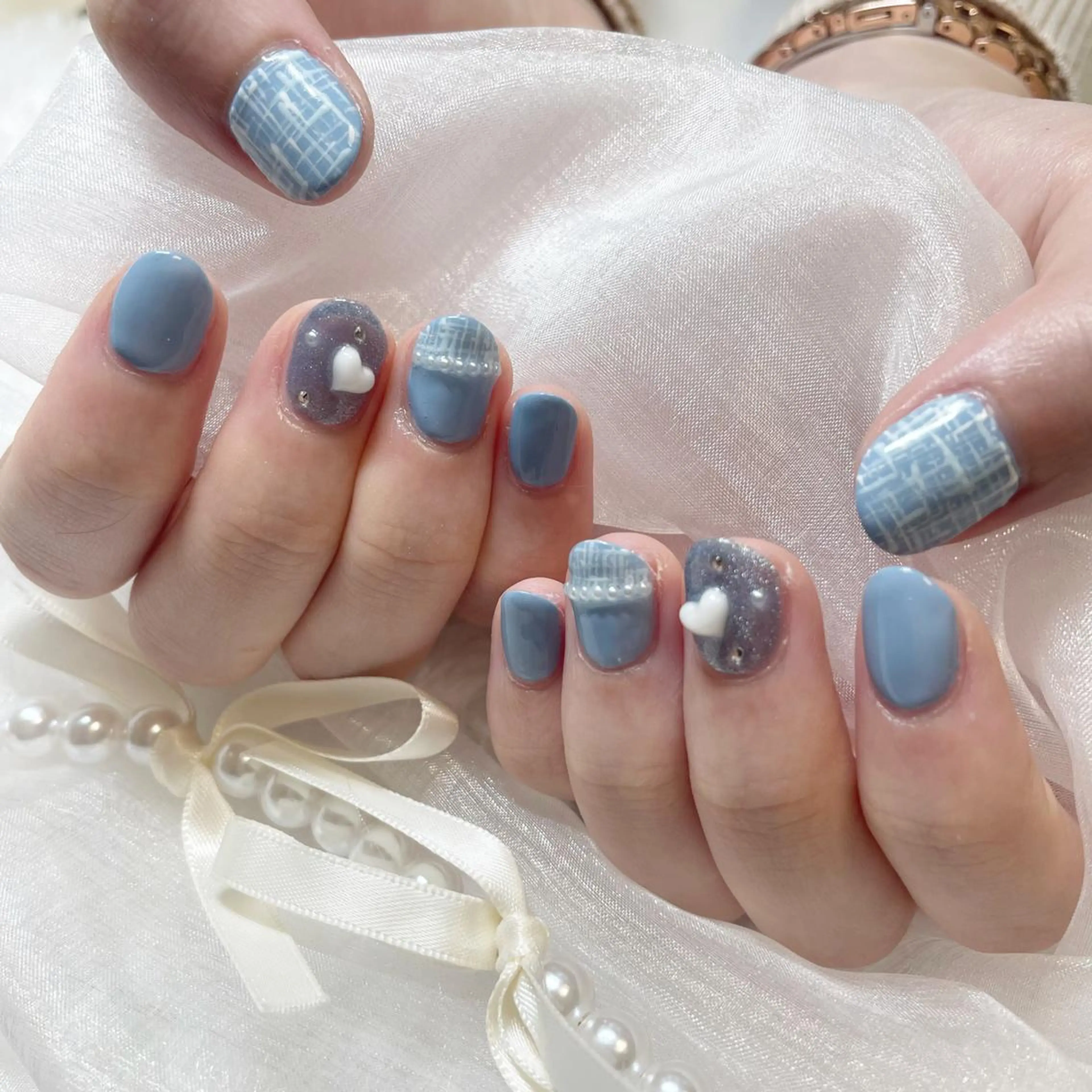 ネイル ジェルネイル キラキラネイル 韓国ネイル マグネットネイル 持ち込み fiore nail 🦋のネイルデザイン