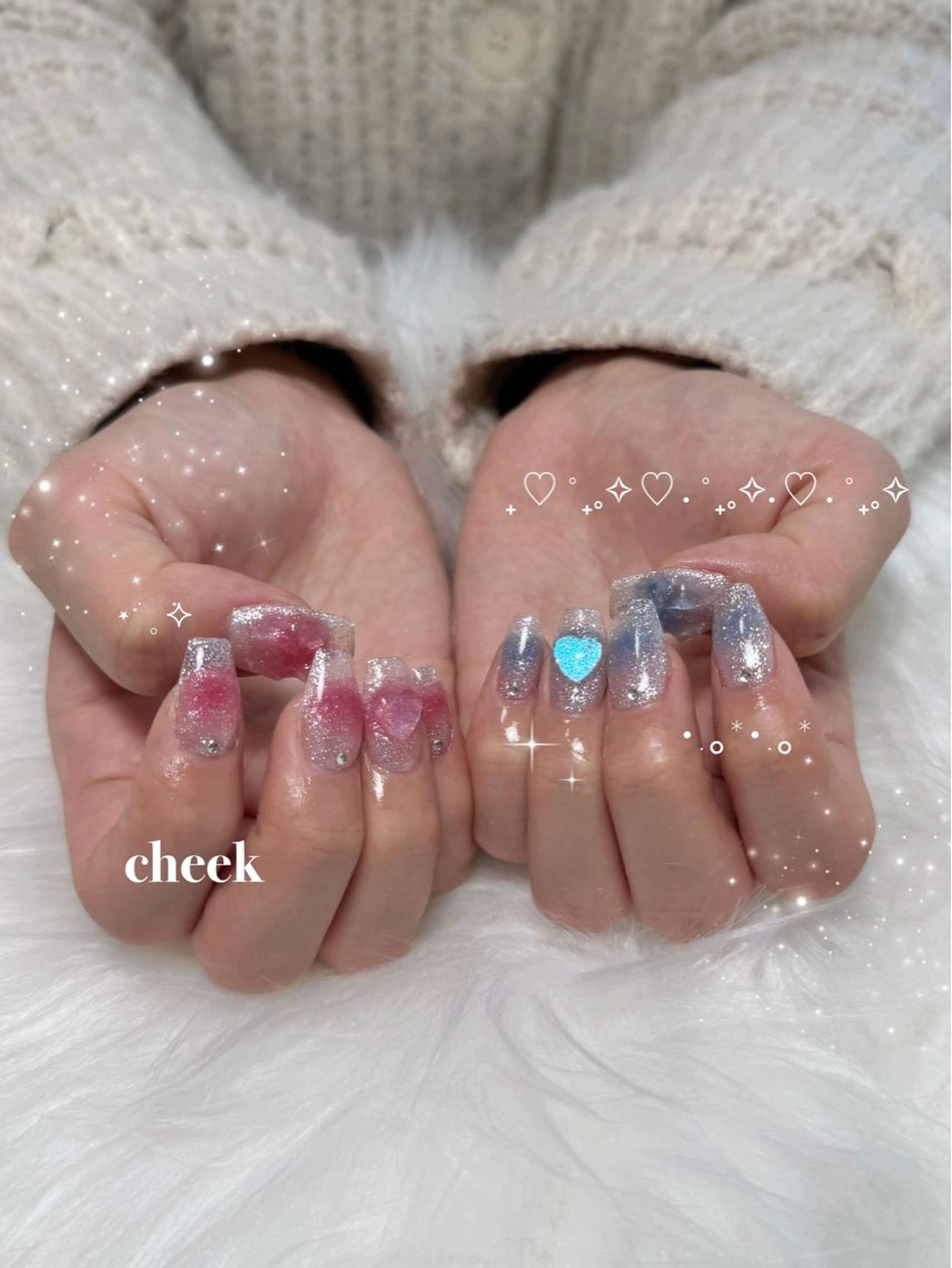 ネイル おそろいネイル ハンドネイル nail salon CAREY 🎀のネイルデザイン
