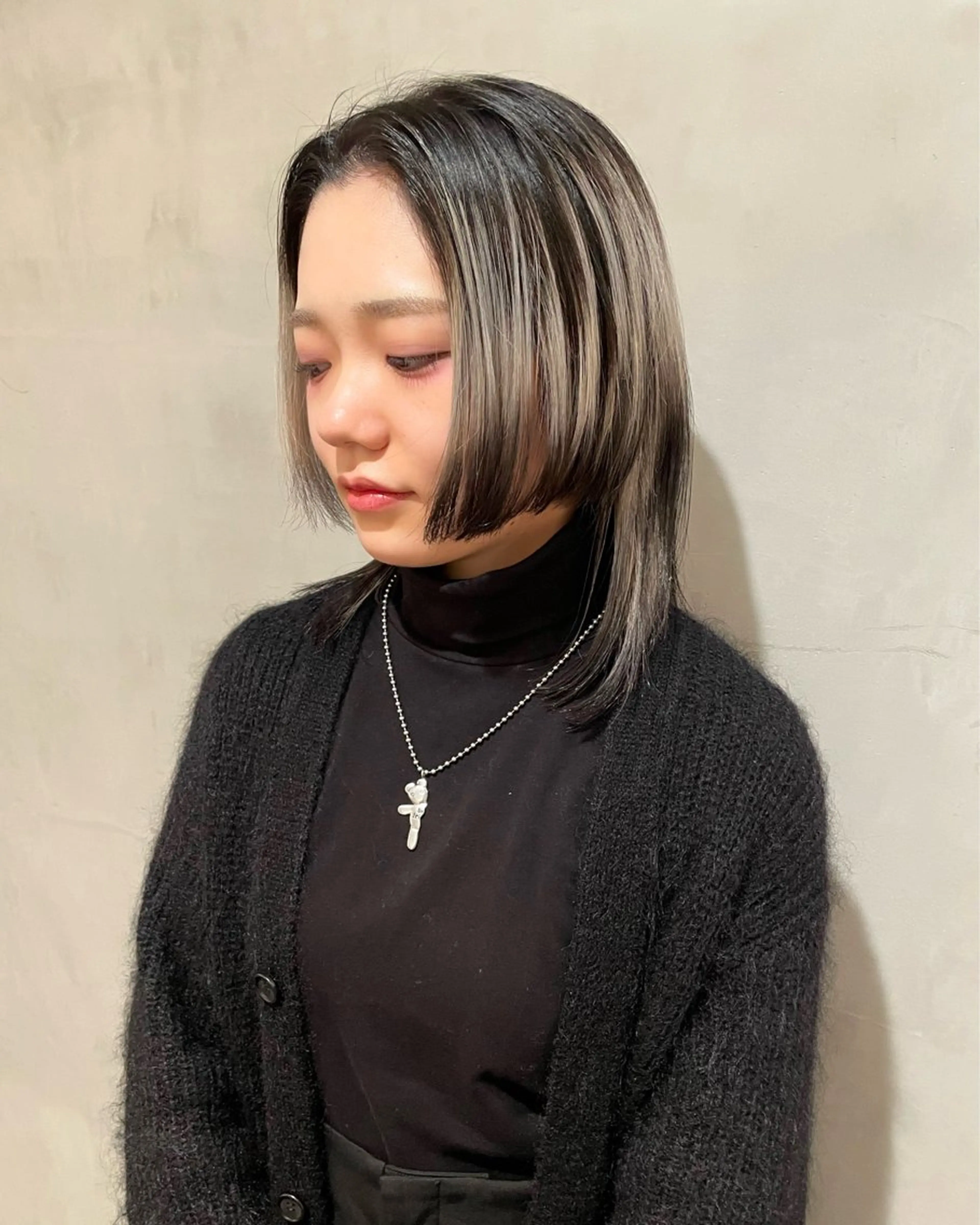 ミディアム カラー カット ヘアカラー トリートメント 優 作のヘアスタイル