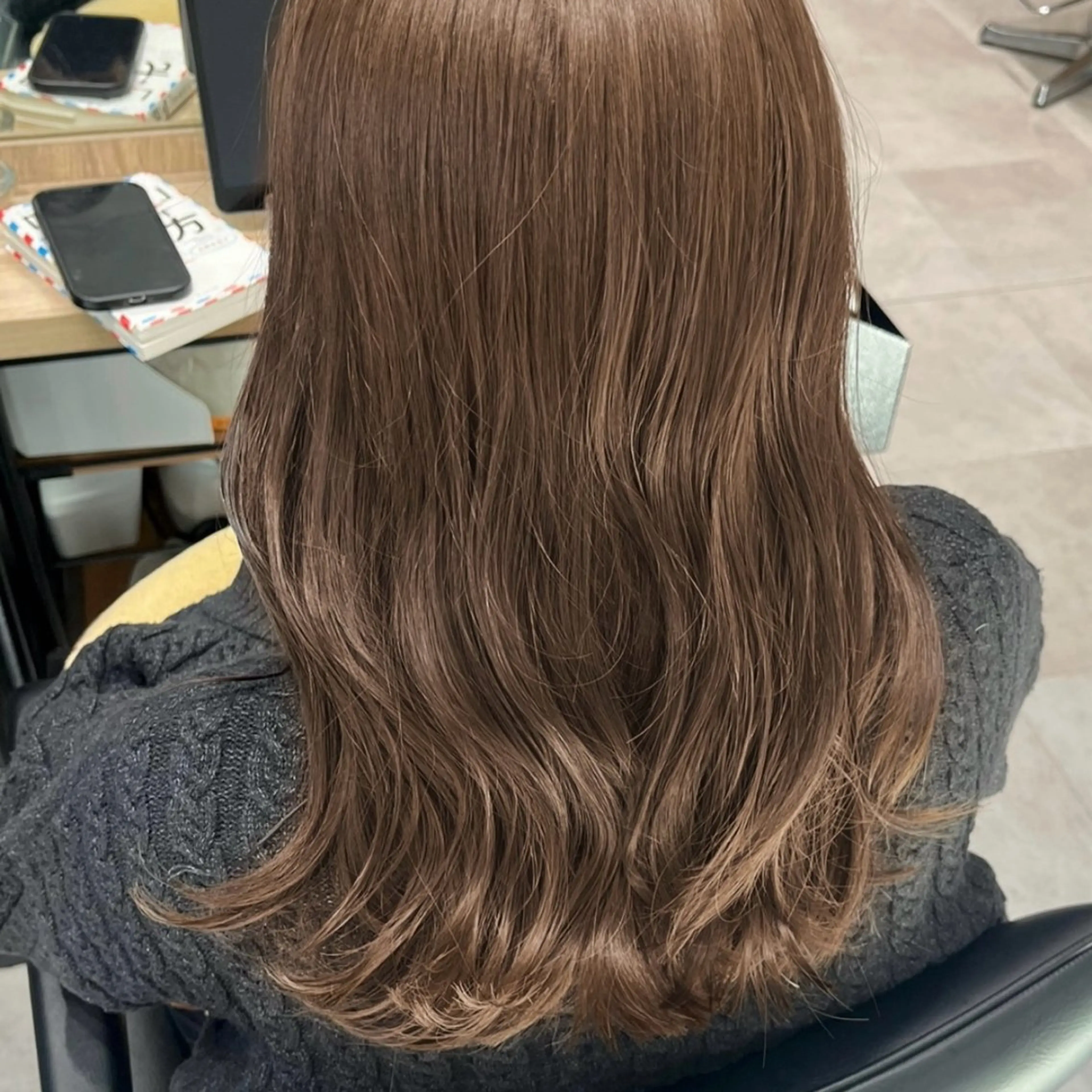 ロング カラー ヘアカラー トリートメント ミニモの評価100% /艶カラー/井上あいのヘアスタイル