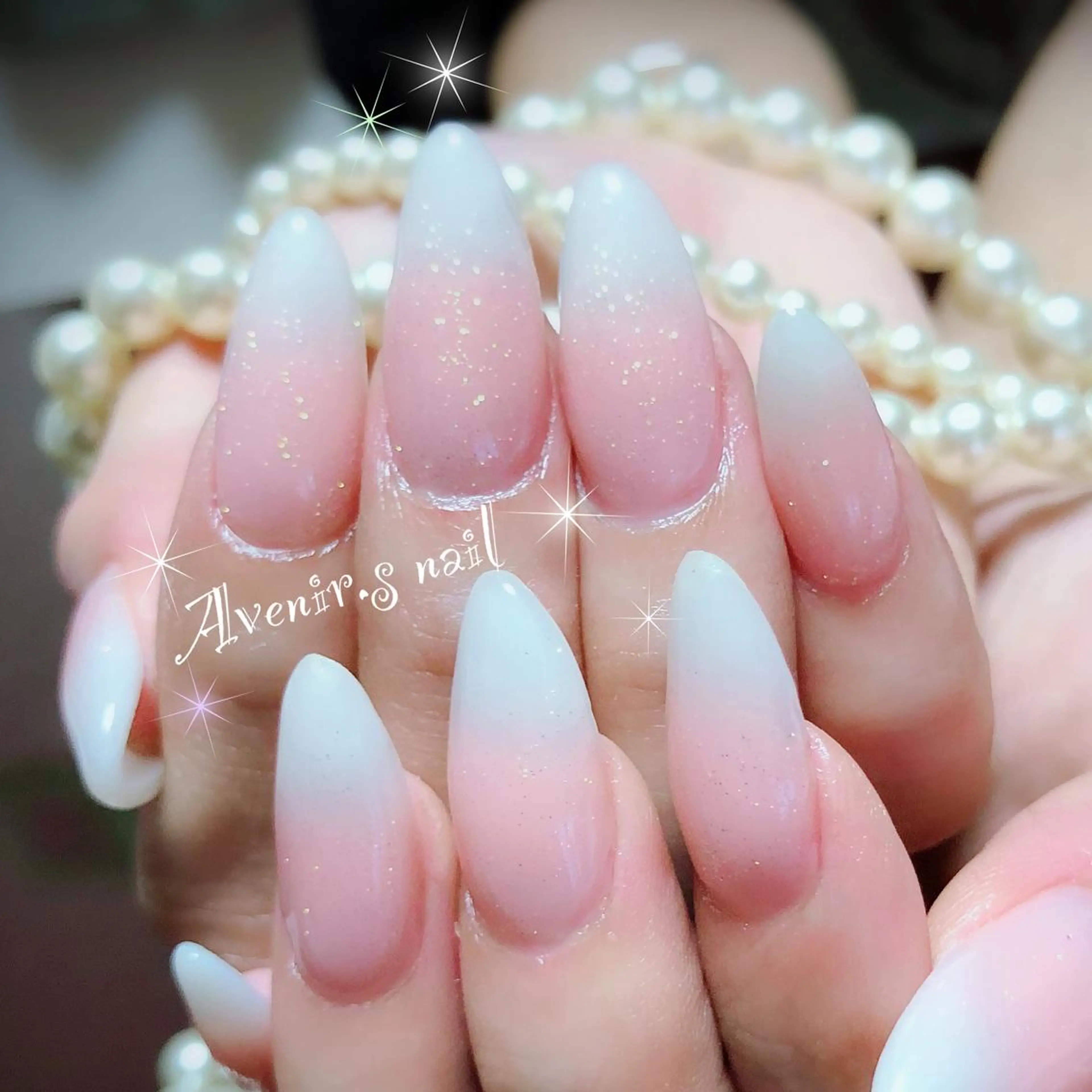 ネイル ゴールド ラメ(グリッター) Home Salon Avenir.のネイルデザイン