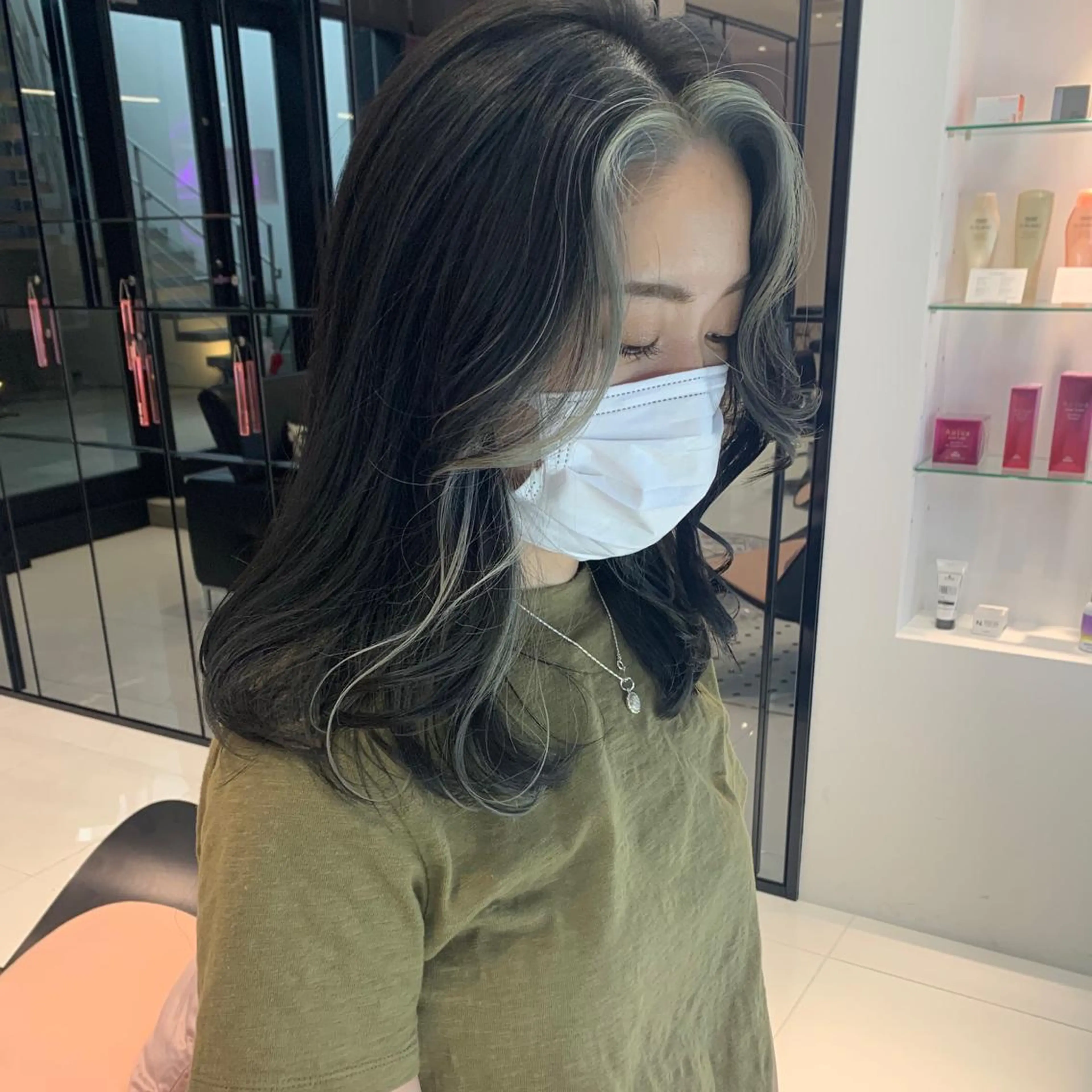 セミロング カラー ミストバング フェイスフレーミング ハッシュカット/ハイ トーン/MANAMIのヘアスタイル