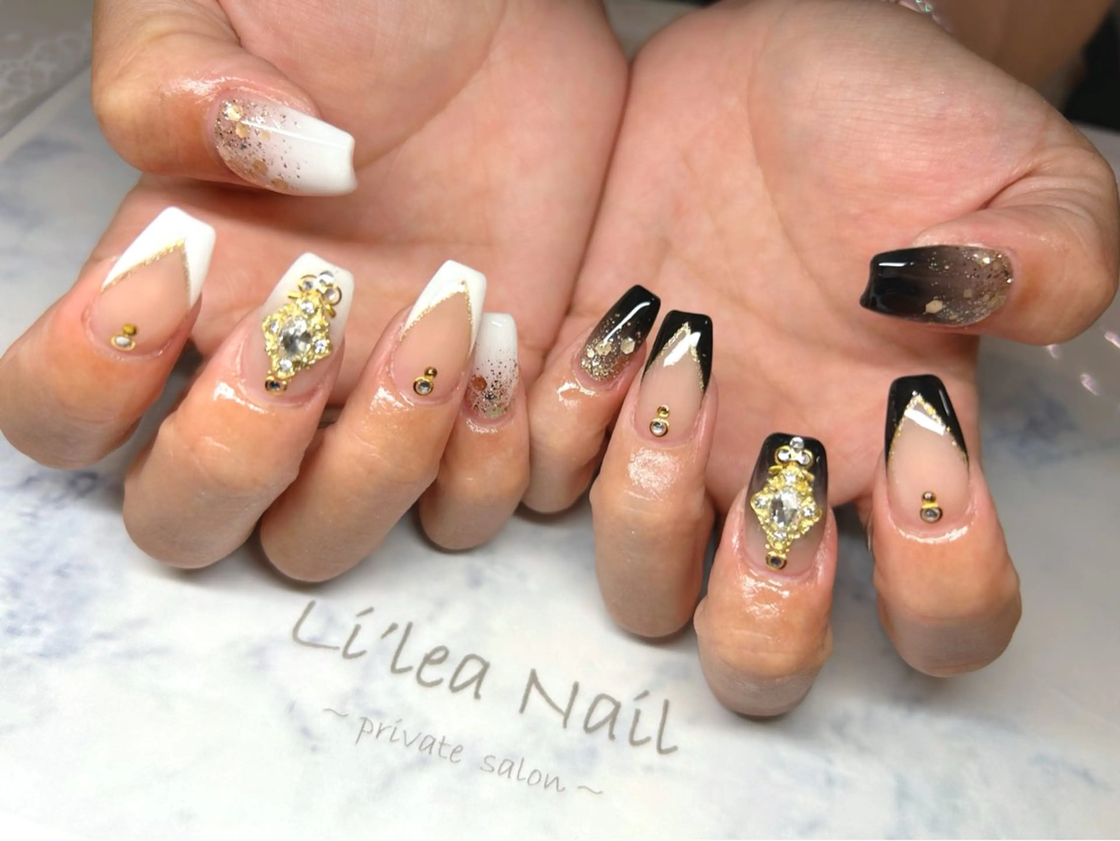 ネイル ハンドネイル Li'leaNail AINAのネイルデザイン