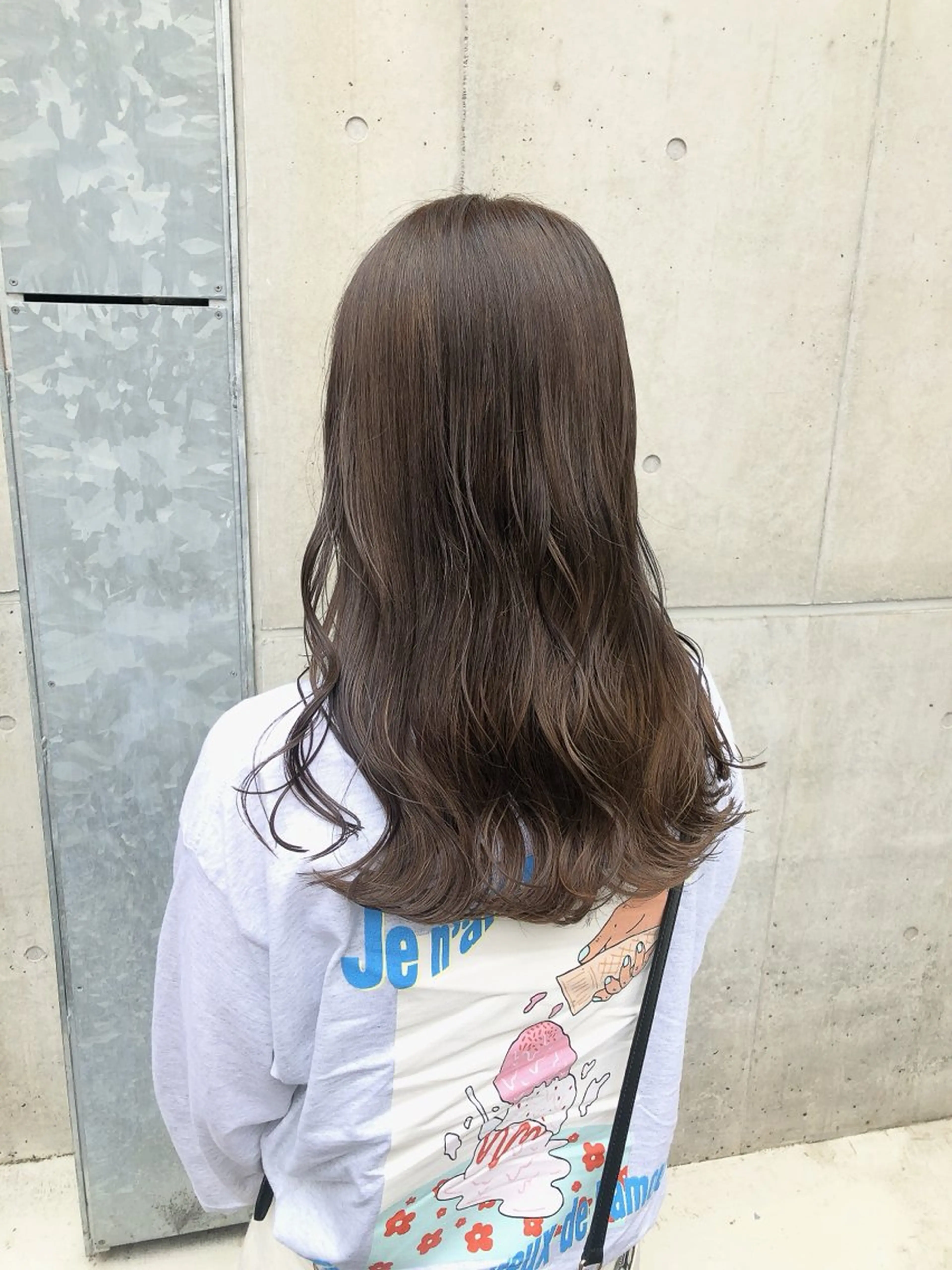 ロング カラー 里田 実奈美のヘアスタイル
