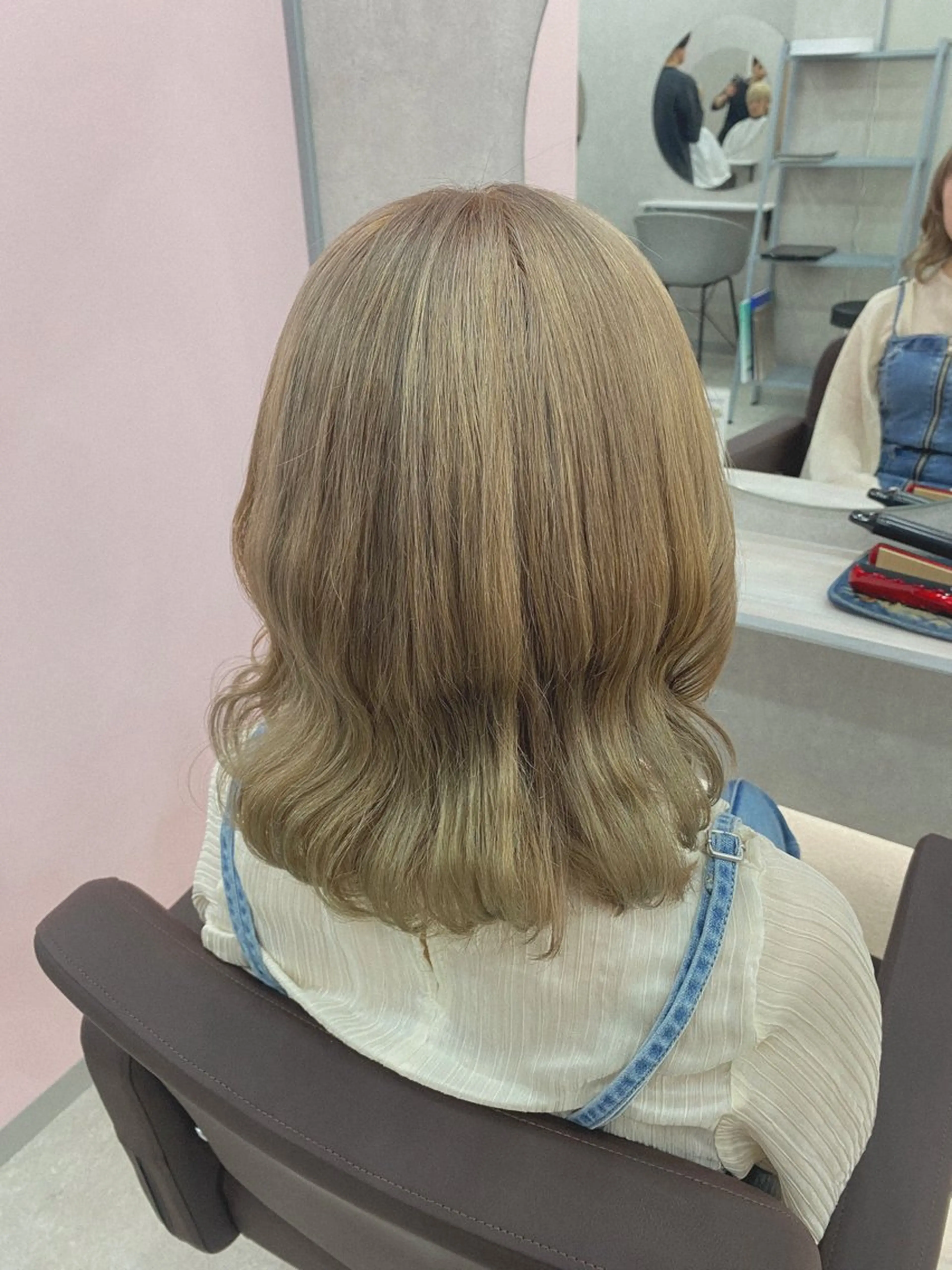 ミディアム カット ヘアカラー トリートメント ヘッドスパ 🩶西 雪乃/透明感 🫧/赤み消し✨🩶のヘアスタイル