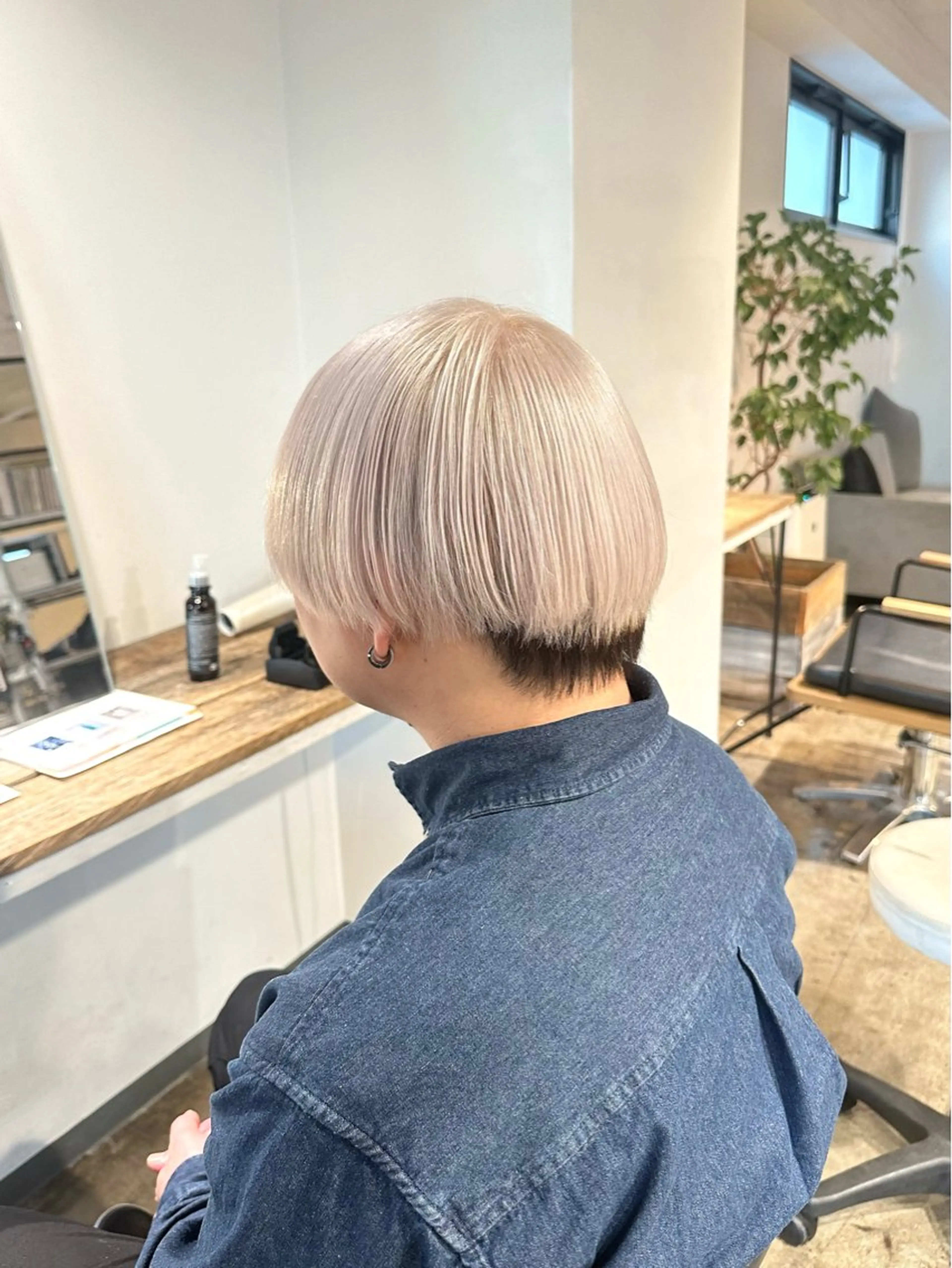 メンズ メンズブリーチ メンズハイライト メンズハイトーン マッシュ カット ヘアカラー トリートメント 骨格補正施術/メンズ 専門美容師/YUYAのヘアスタイル