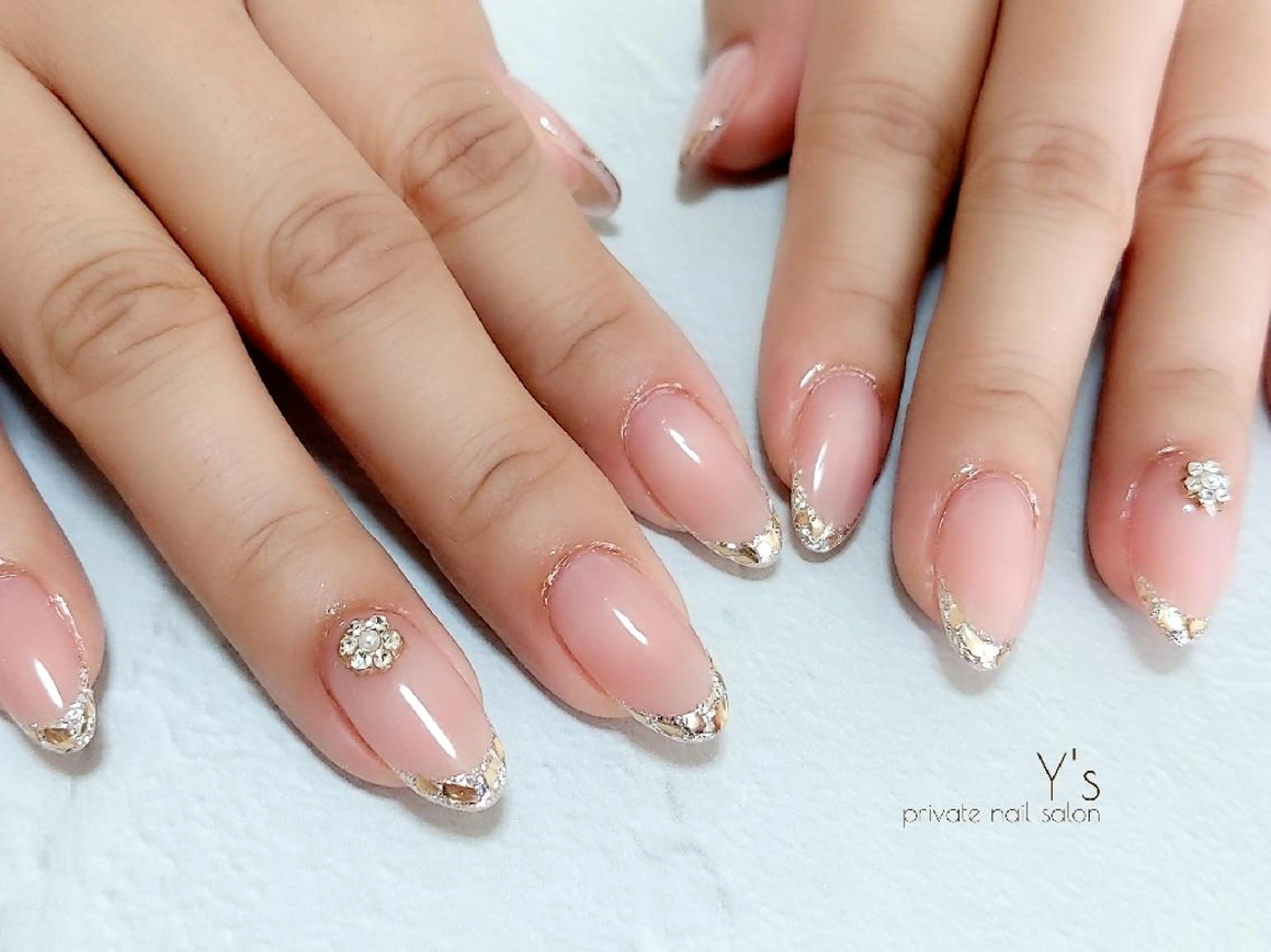 ネイル ハンドネイル YUMI NAGAI  のネイルデザイン