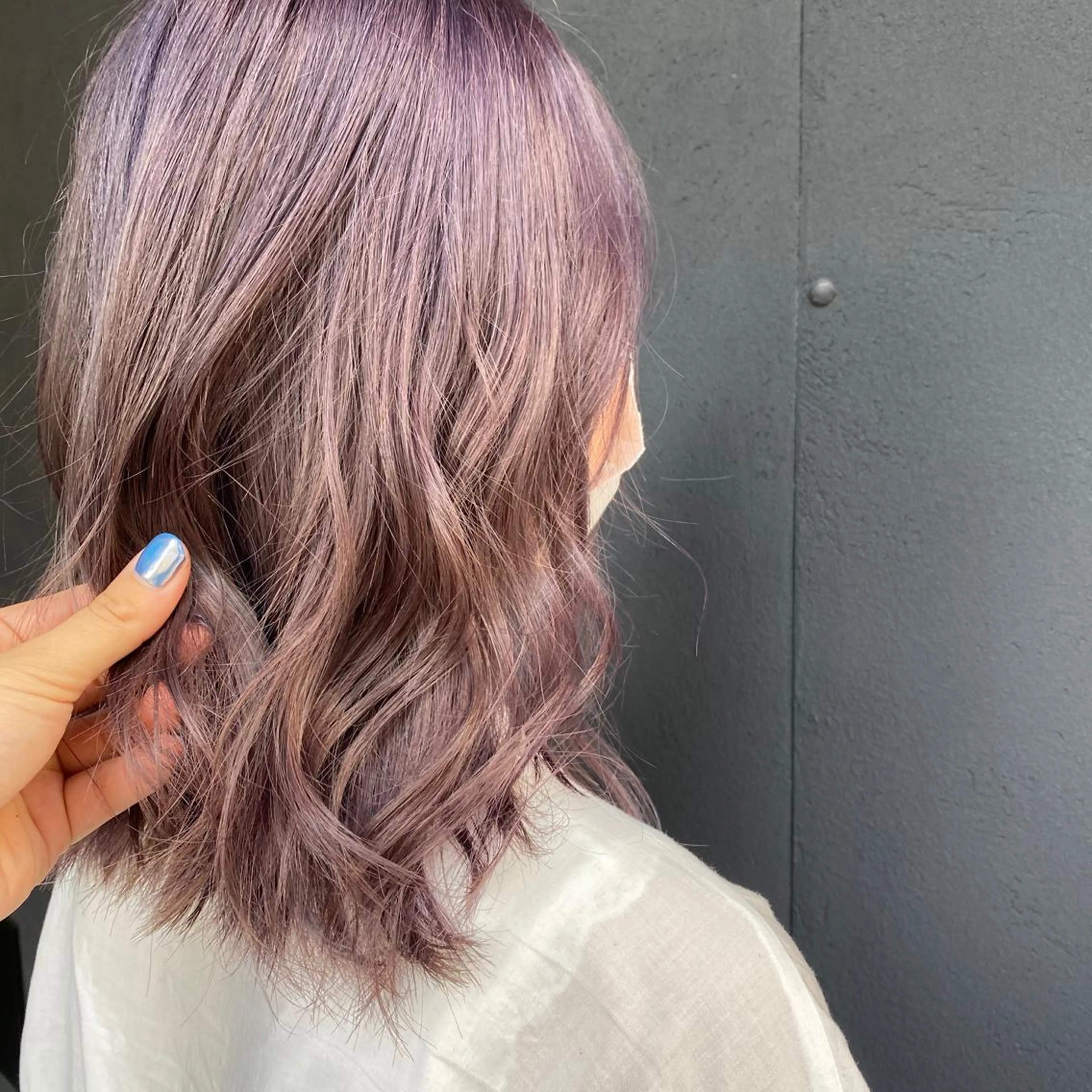 ミディアム カラー TRUCK トラックのヘアスタイル