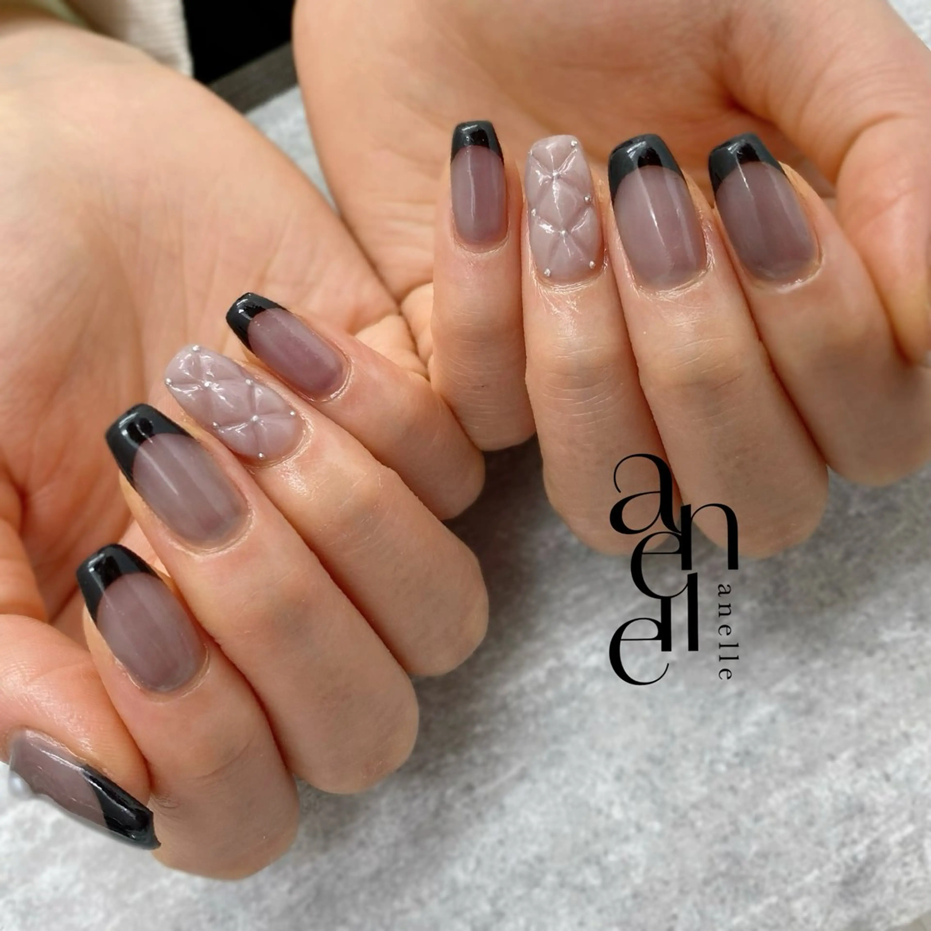 ネイル フレンチネイル anelle Amiのネイルデザイン