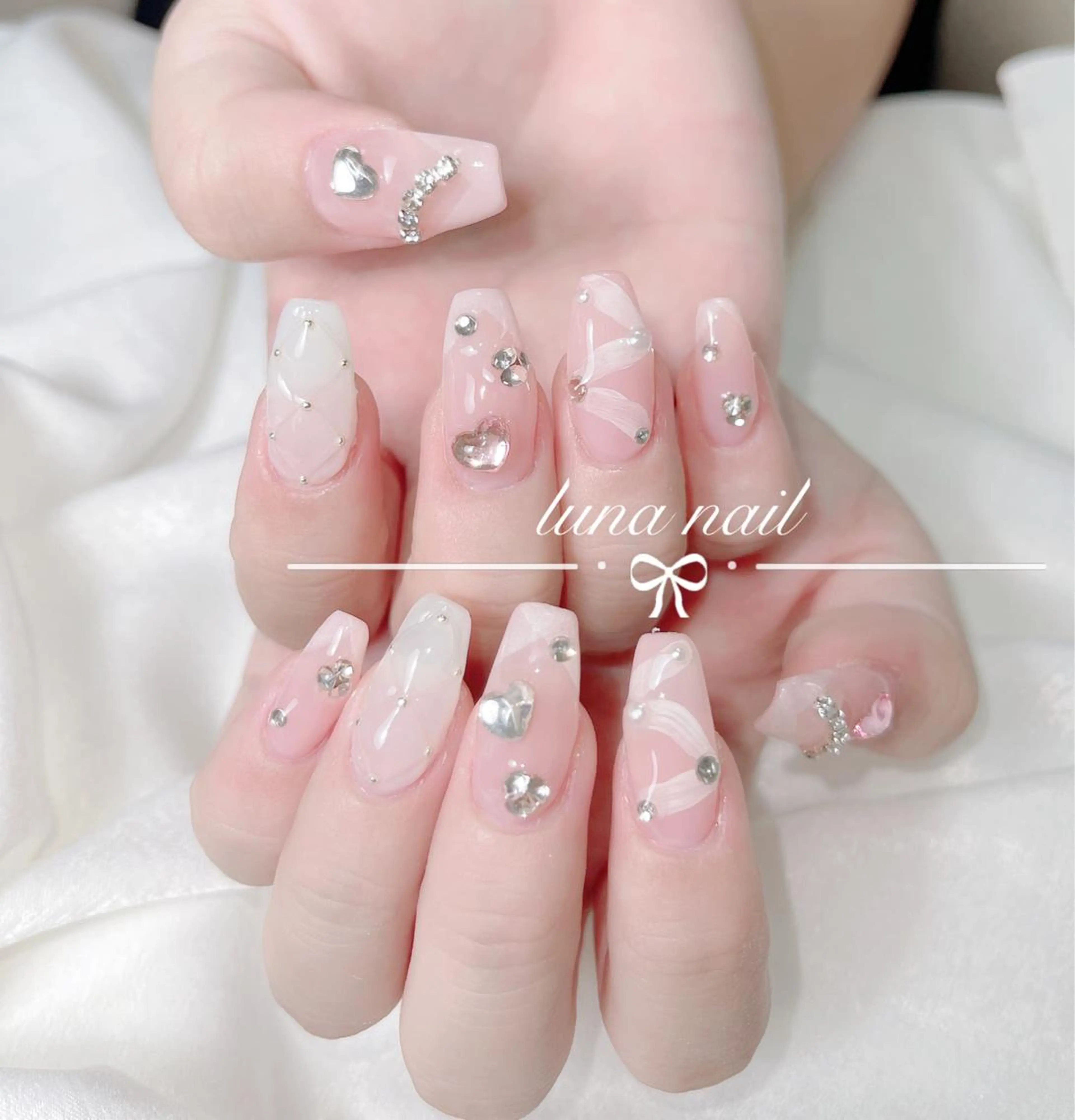 ネイル luna nail ＆eyelashのネイルデザイン
