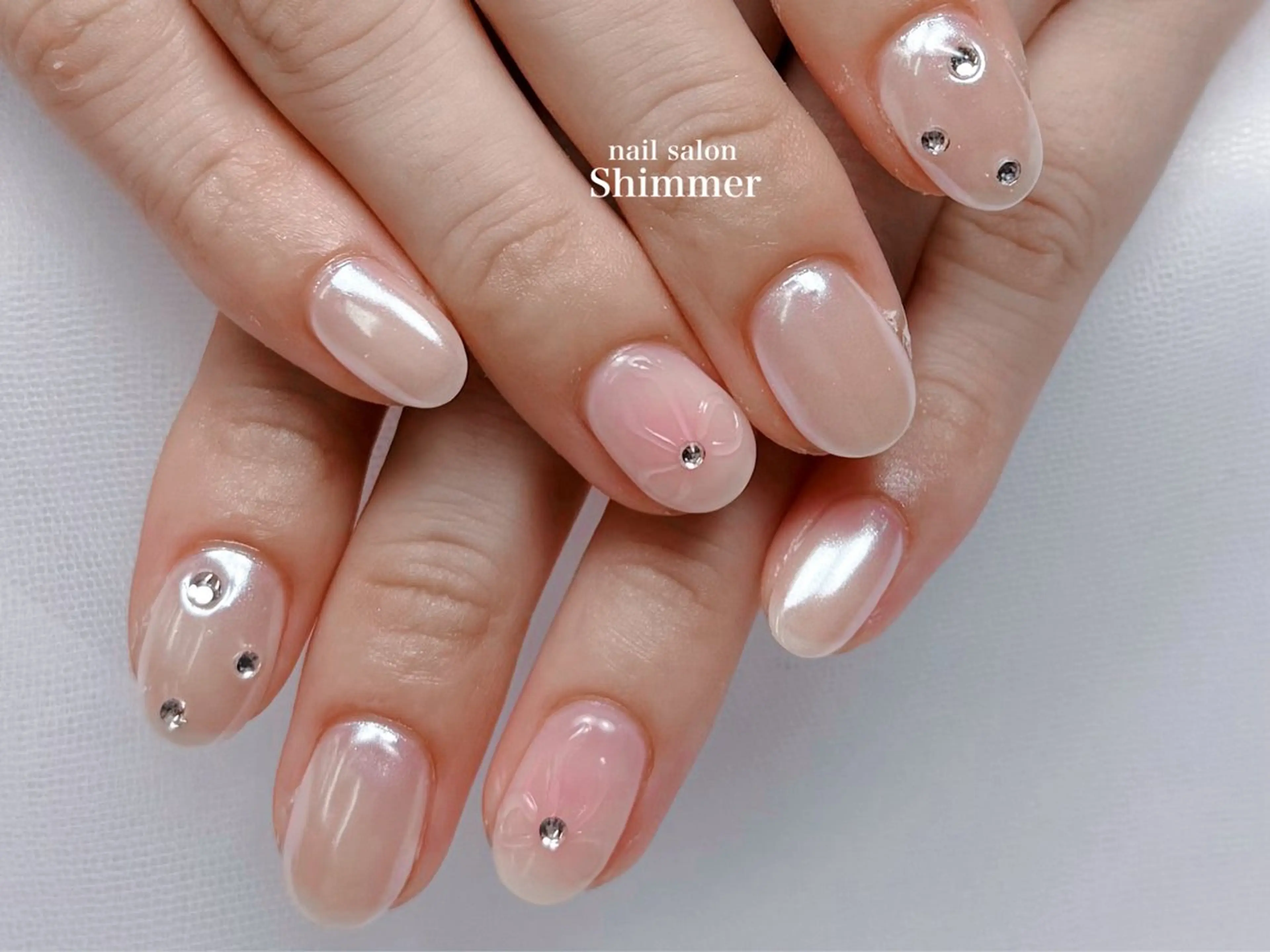 ネイル ハンドネイル Shimmer Risaのネイルデザイン