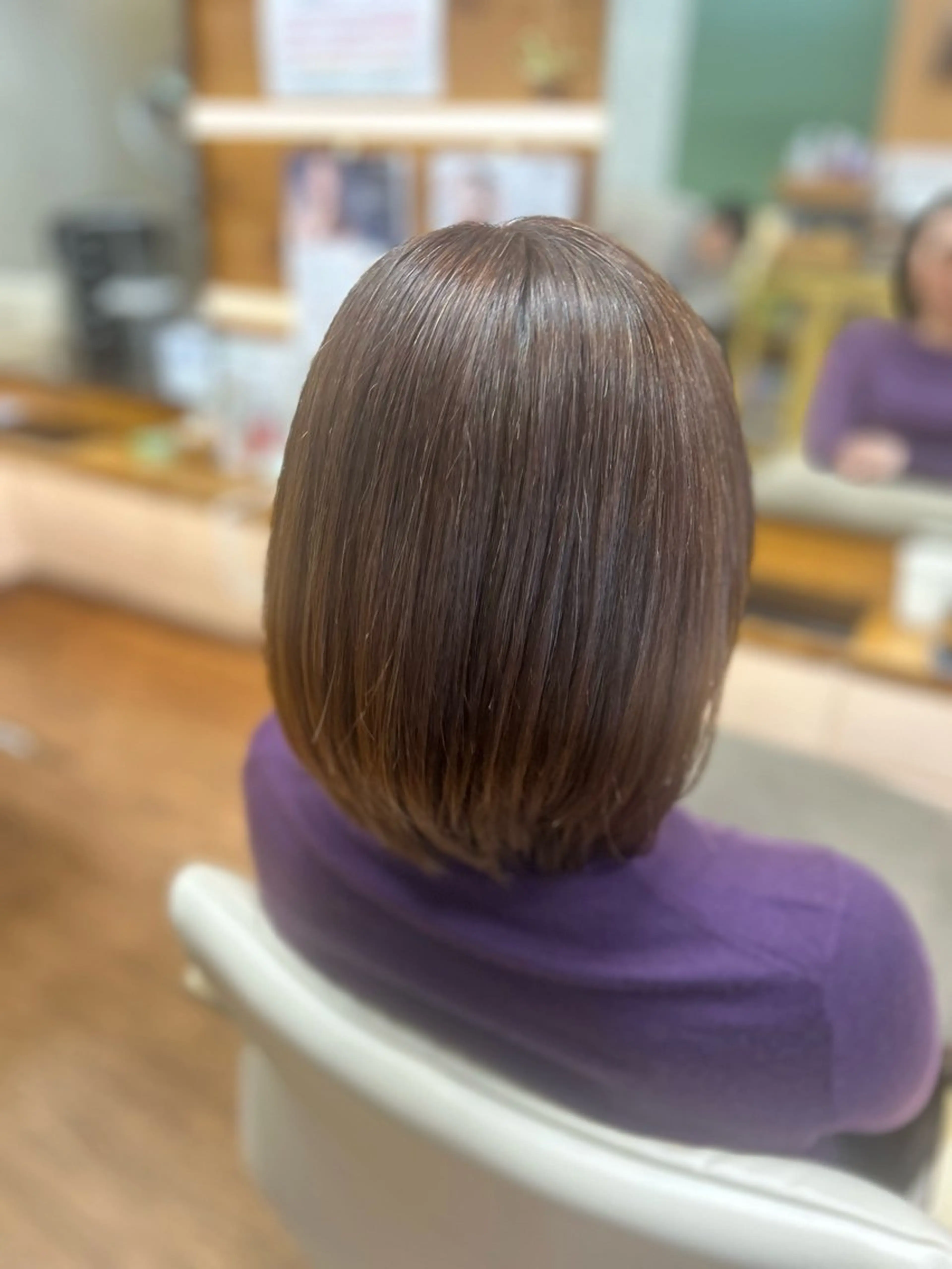 ミディアム 神谷 千明のヘアスタイル