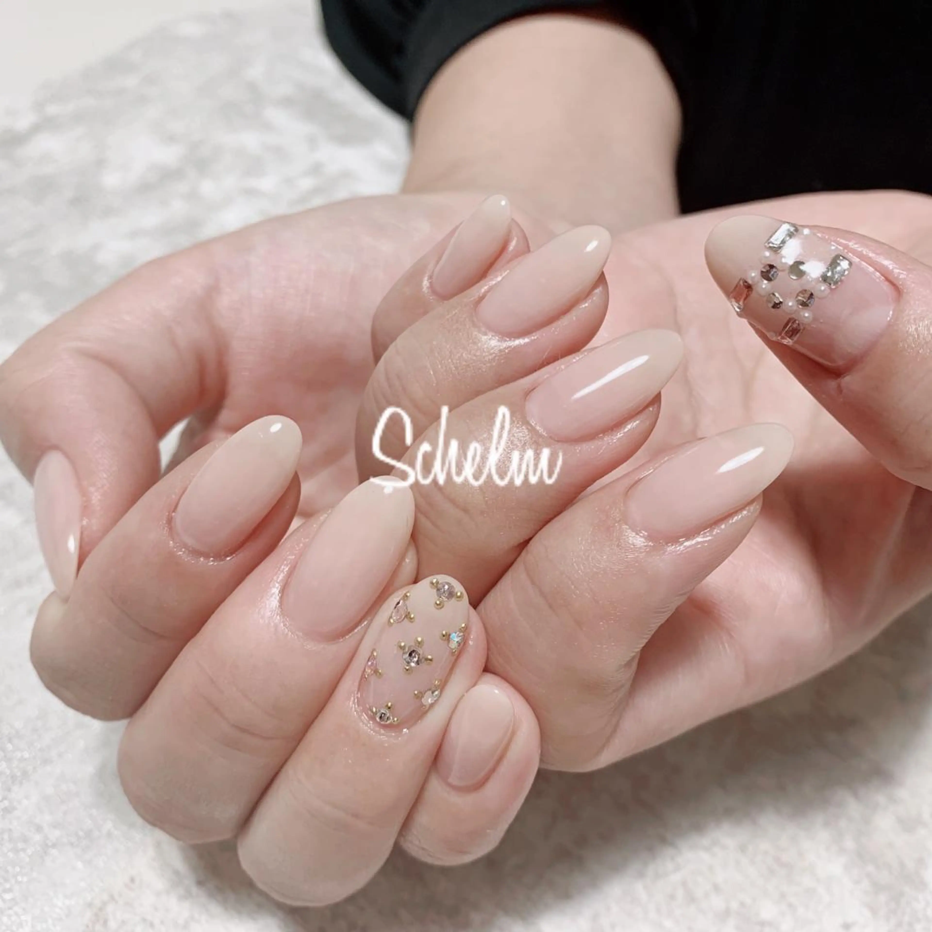 ネイル ハンドネイル nail room シュレムのネイルデザイン