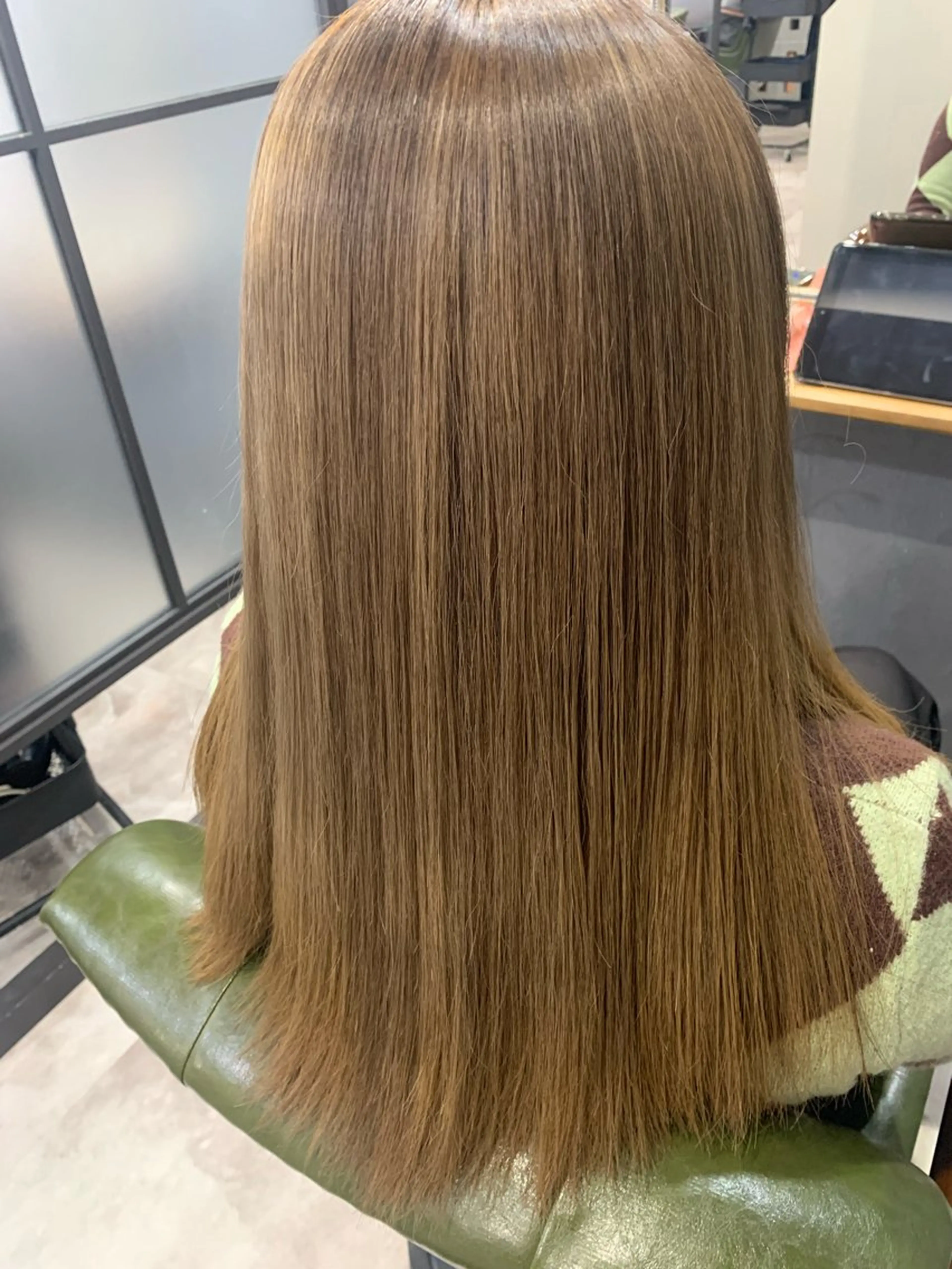 ロング ヘアカラー トリートメント LOARK HAIR 市川笑瑠のヘアスタイル