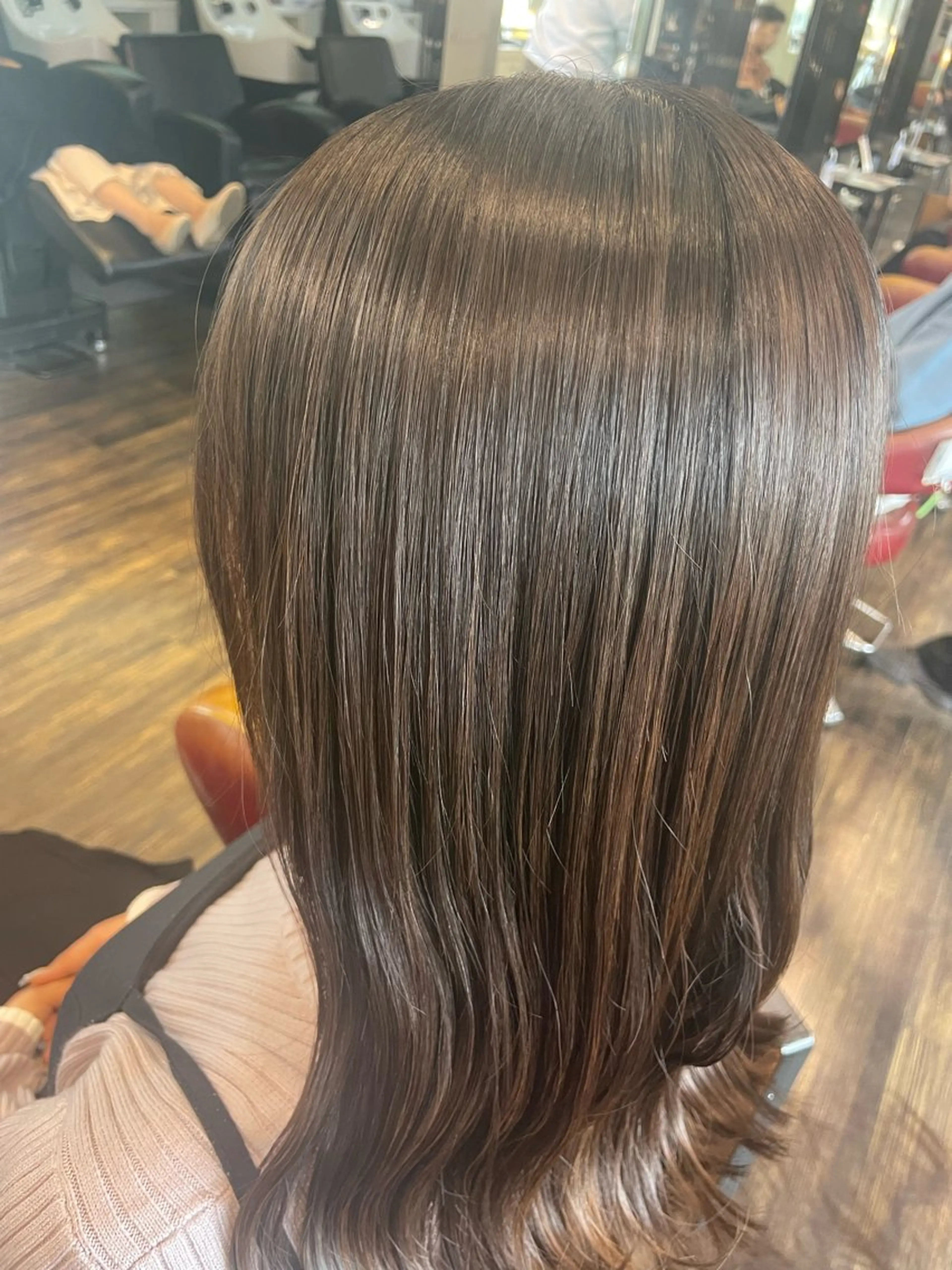 ロング カラー ブラウンカラー ダークブラウン カット ヘアカラー 佐藤 綾郁のヘアスタイル