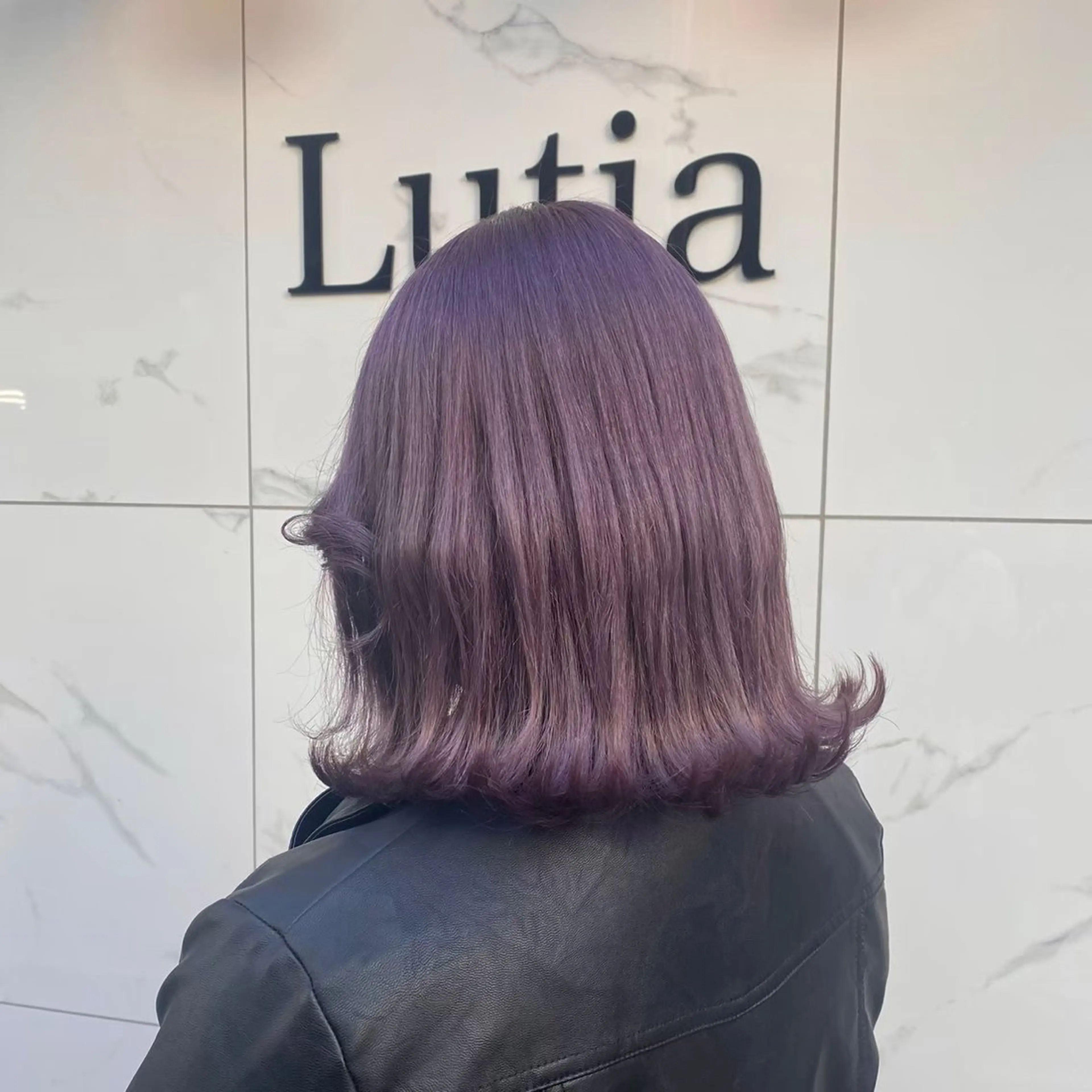 セミロング 羽柴幸生✨透明感 カラー✨のヘアスタイル