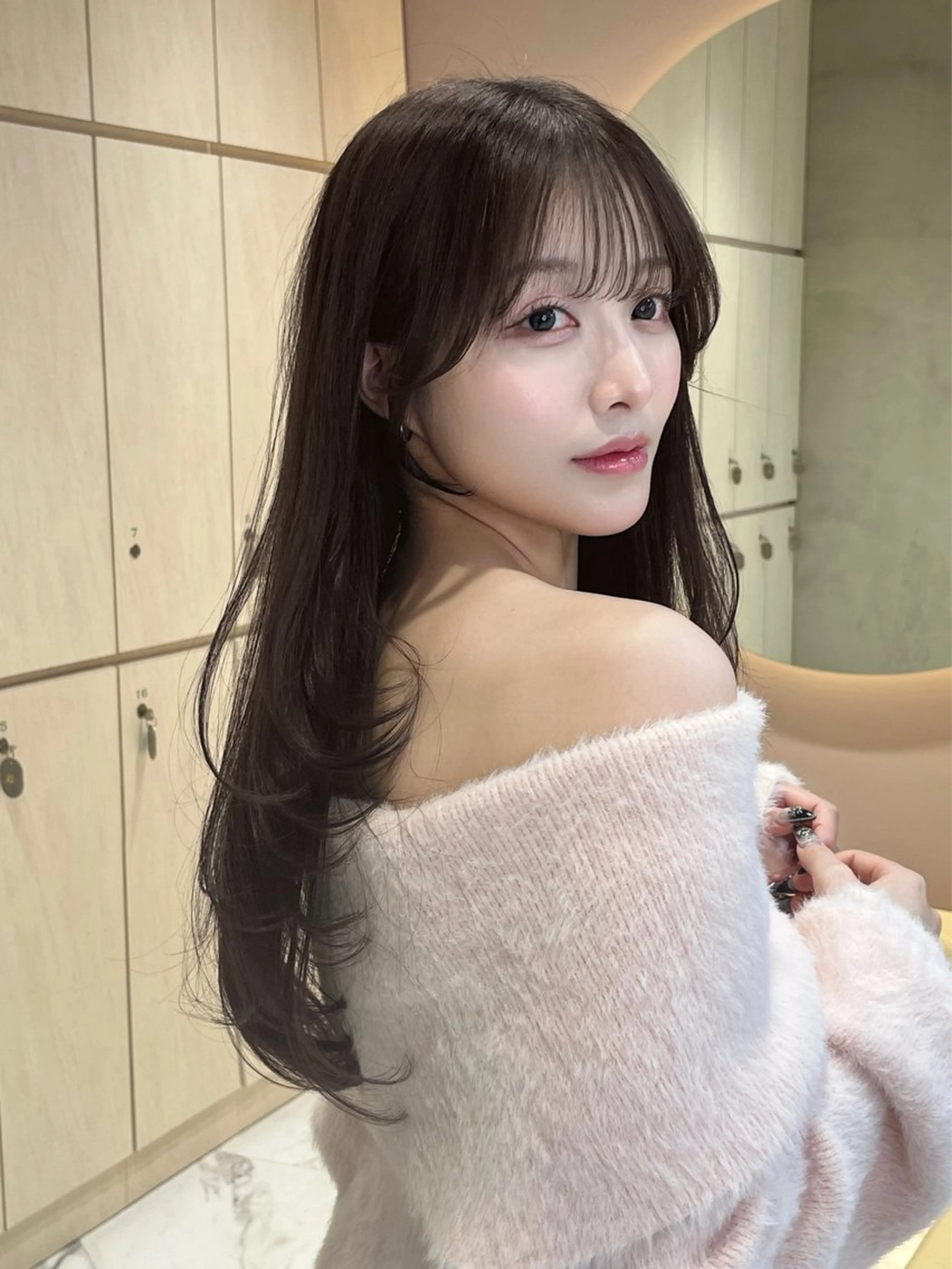 ロング カラー カット ヘアカラー トリートメント ブリーチなし髪質改善 韓国ヘア　柏崎颯刀のヘアスタイル