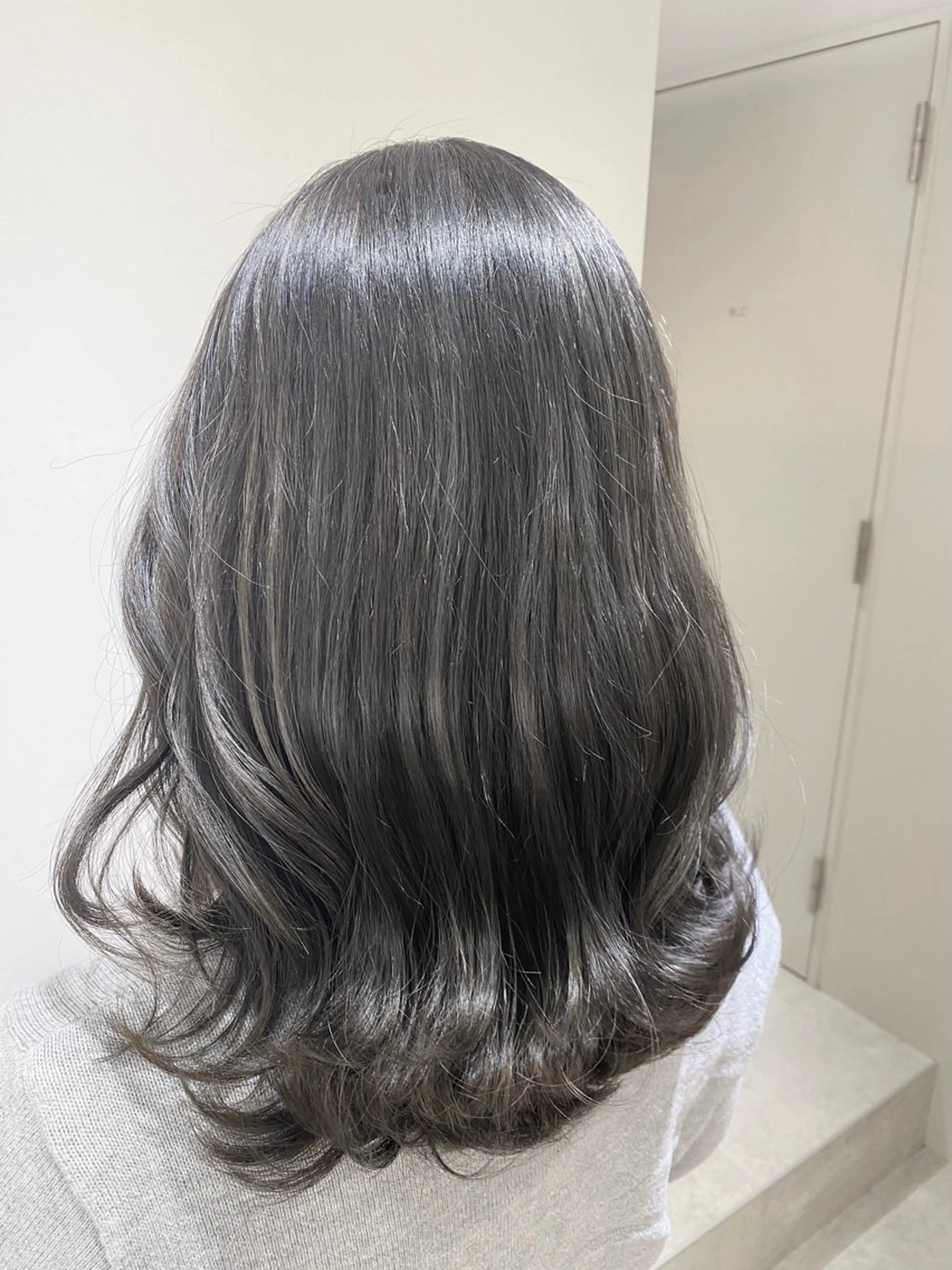 セミロング カラー ブリーチ ヘアカラー トリートメント *透明感 髪質改善* ✂️佐藤 敬人✂️のヘアスタイル