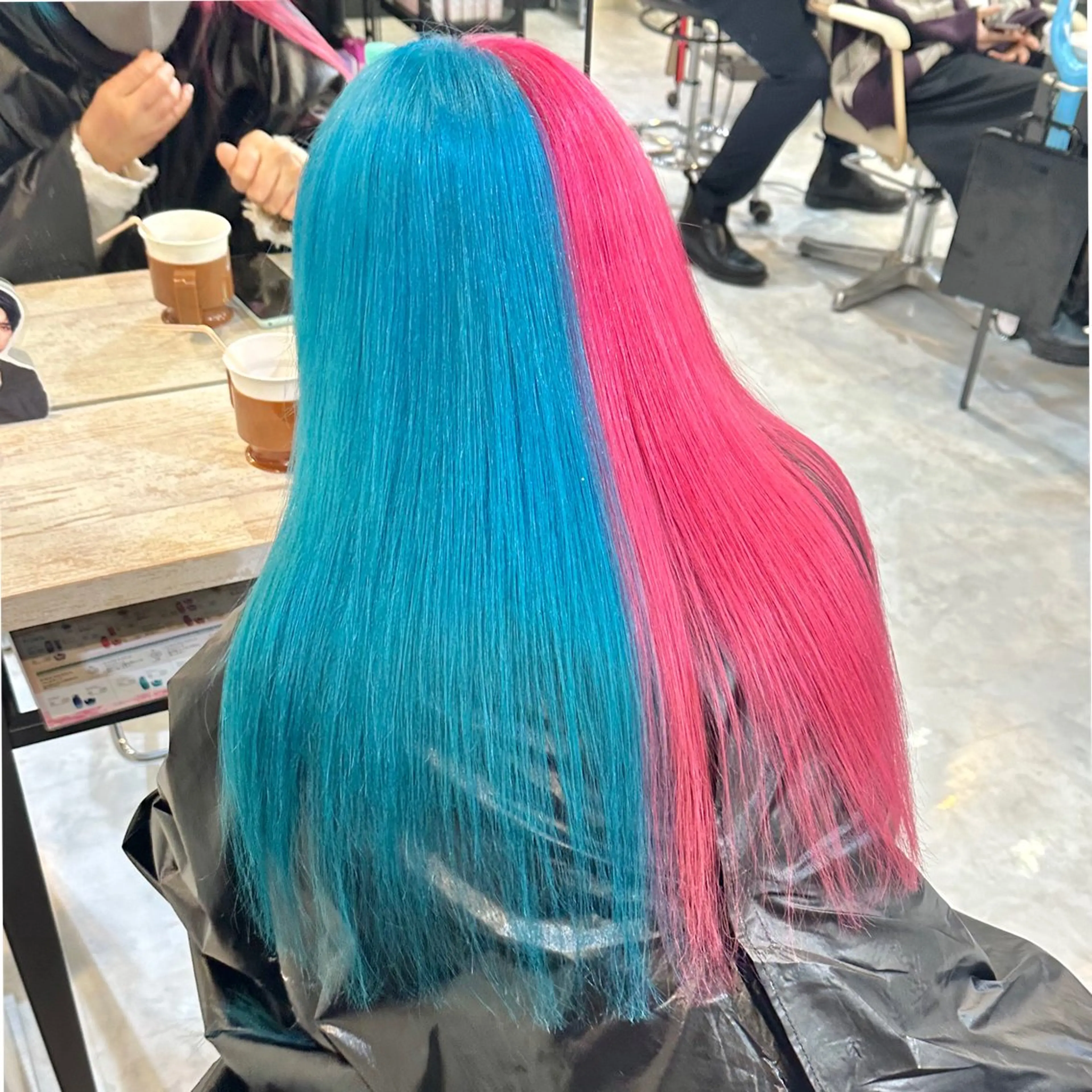 セミロング カラー ハイトーン/ブリーチ 🫧みずほ🫧のヘアスタイル