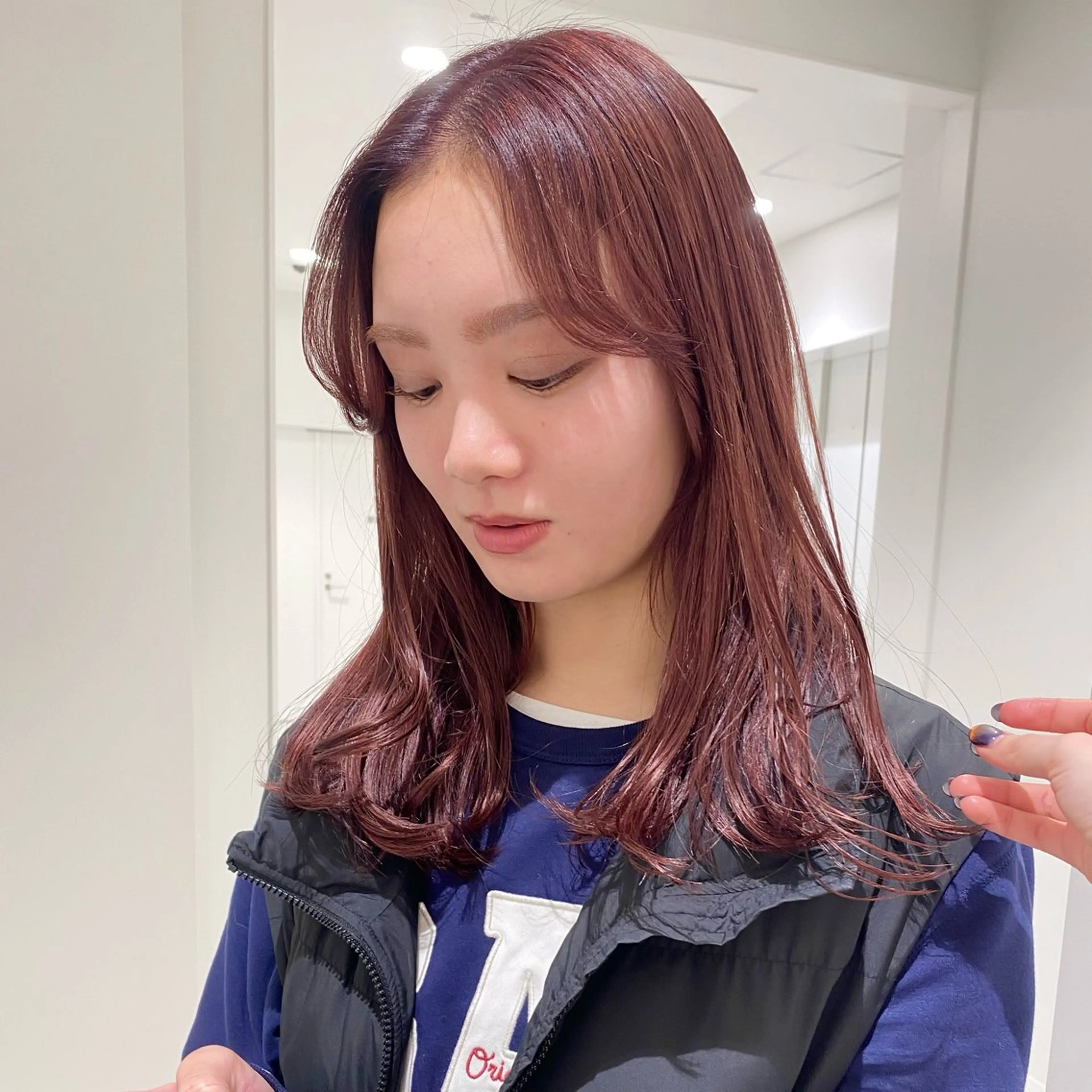 セミロング カラー ボルドーカラー レッドカラー ヘアカラー トリートメント ベージュ/アレンジ /横浜/杉本千夏のヘアスタイル