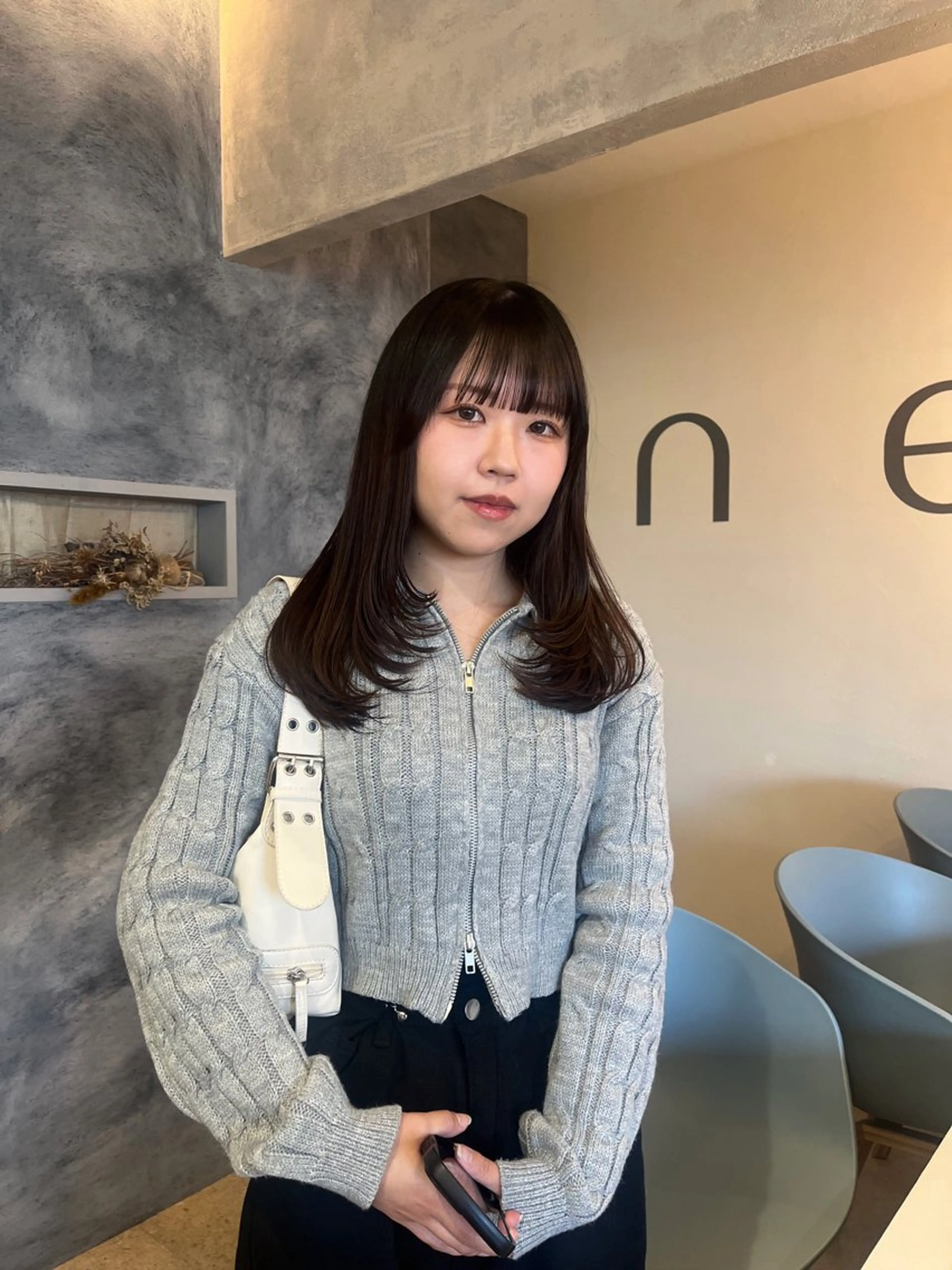 セミロング レイヤーカット ETERNAL所属・透明感カラー🌛 reikaのヘアスタイル