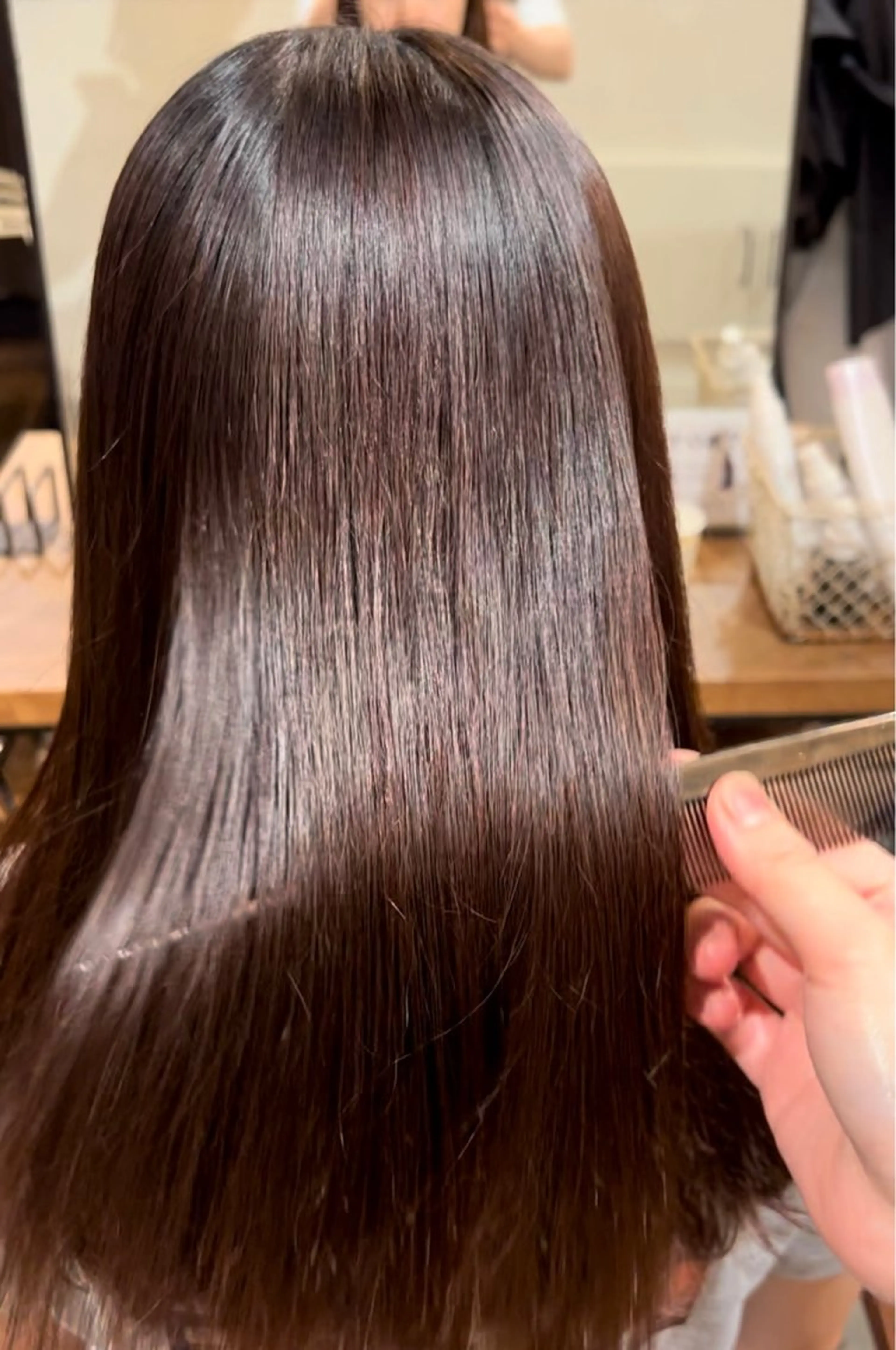 ロング パーマ 酸性ストレート ストレートパーマ 梅田/透明感カラー ボブレイヤーきょうかのヘアスタイル