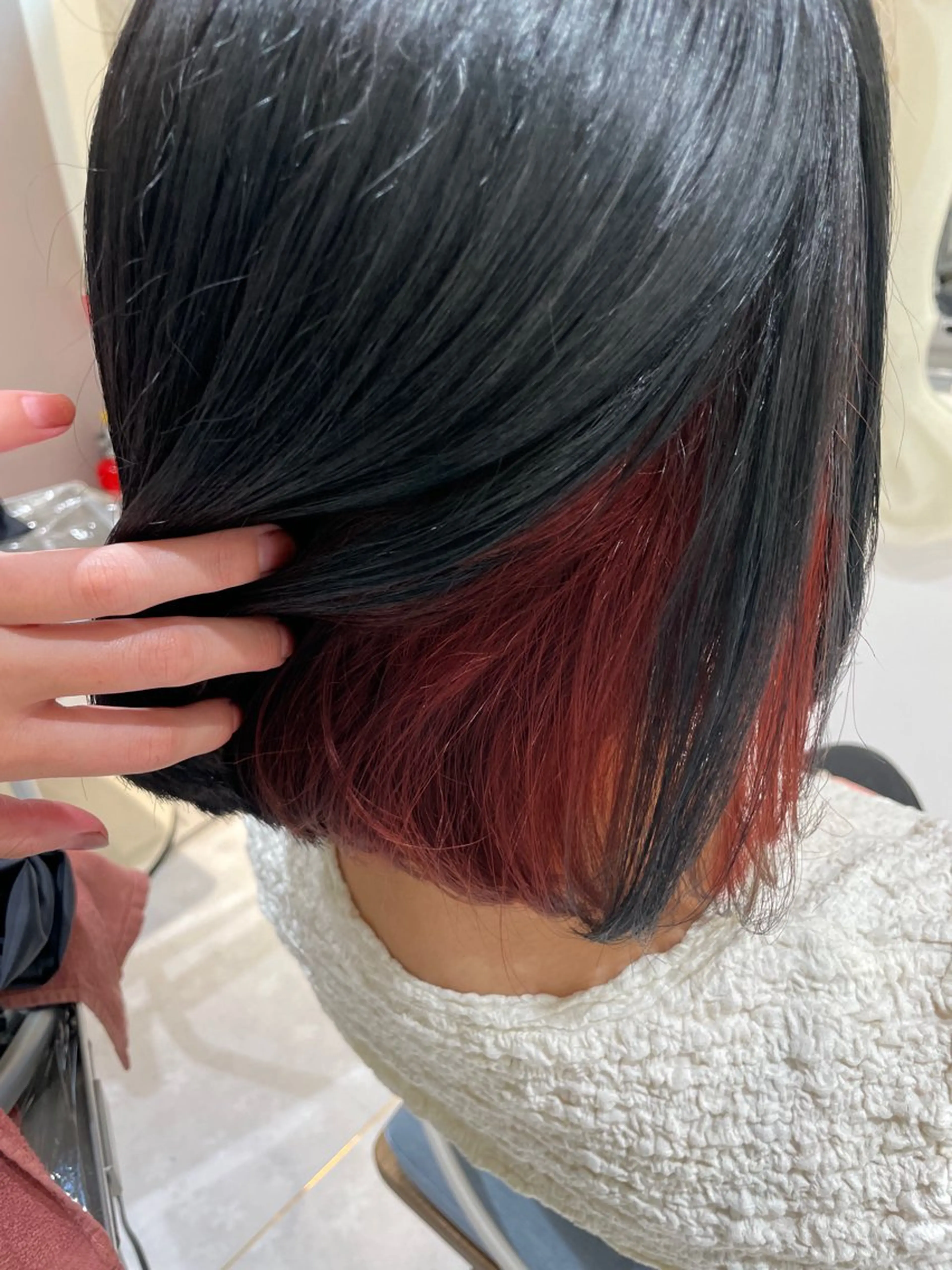 ミディアム カラー インナーカラー レッドカラー ボブ カット ヘアカラー 佐藤 綾郁のヘアスタイル