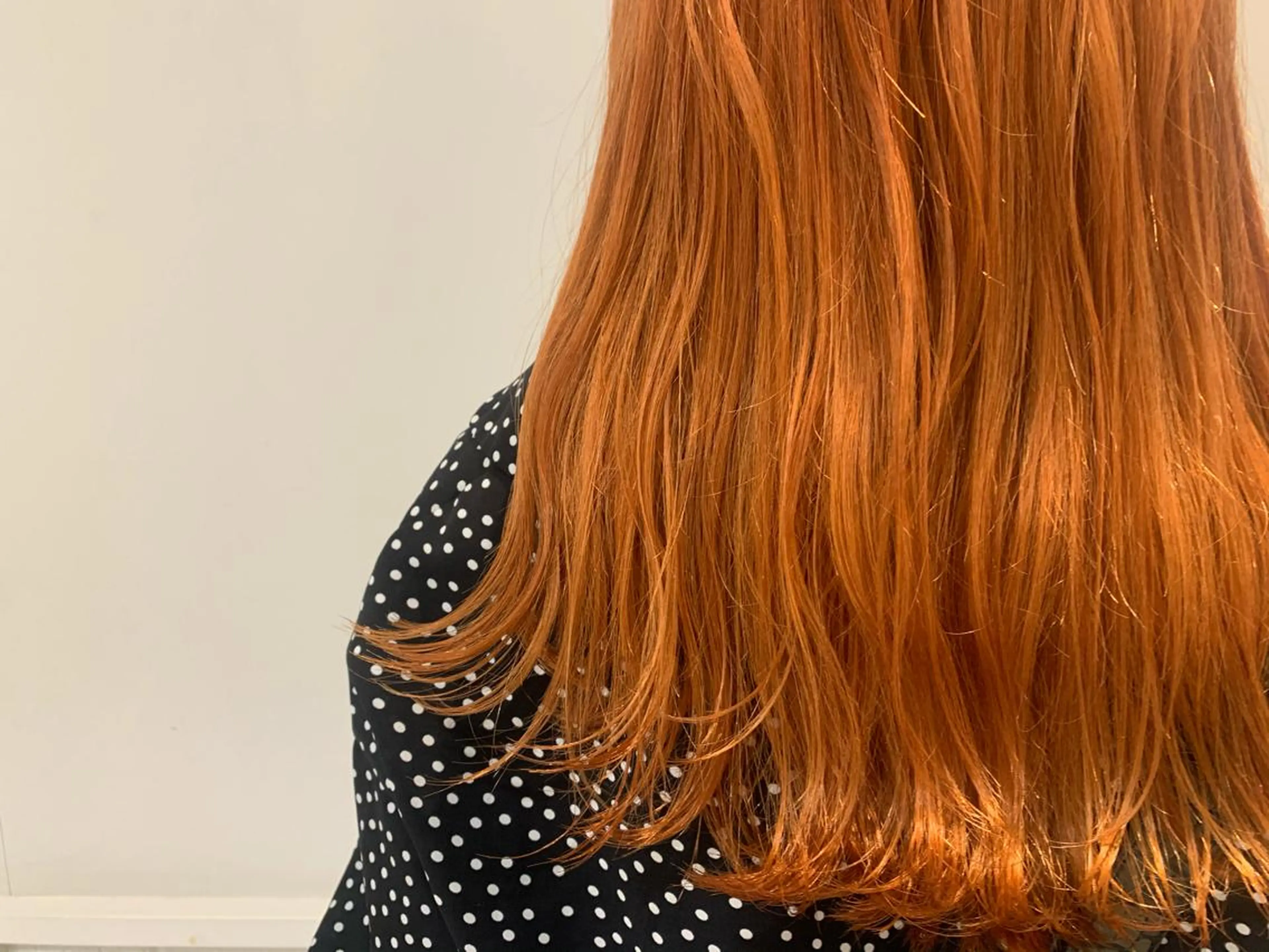 ロング カラー ブリーチ オレンジ 高橋友里亜 /フリーランスのヘアスタイル